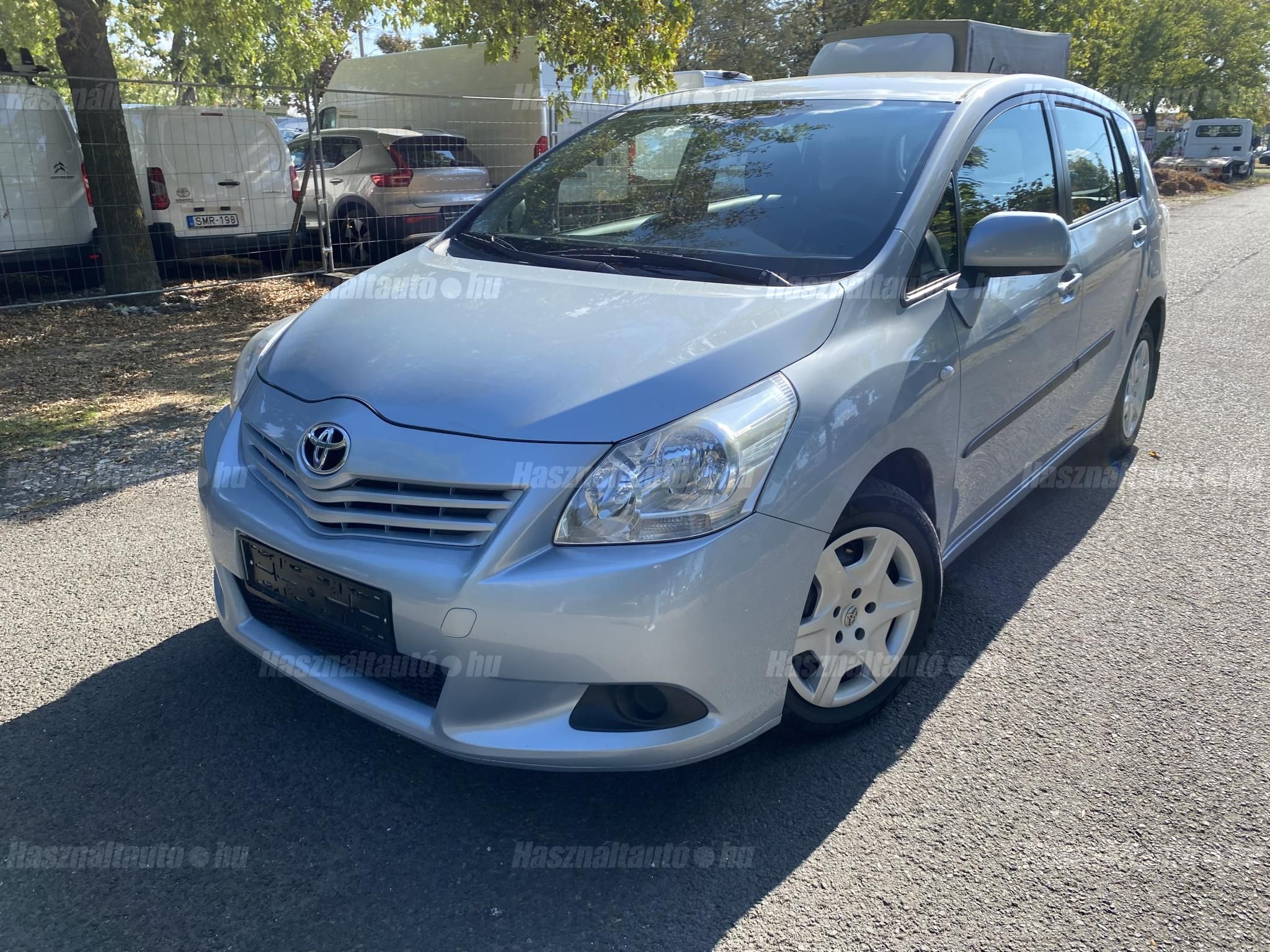 TOYOTA VERSO 2009/9 - 1