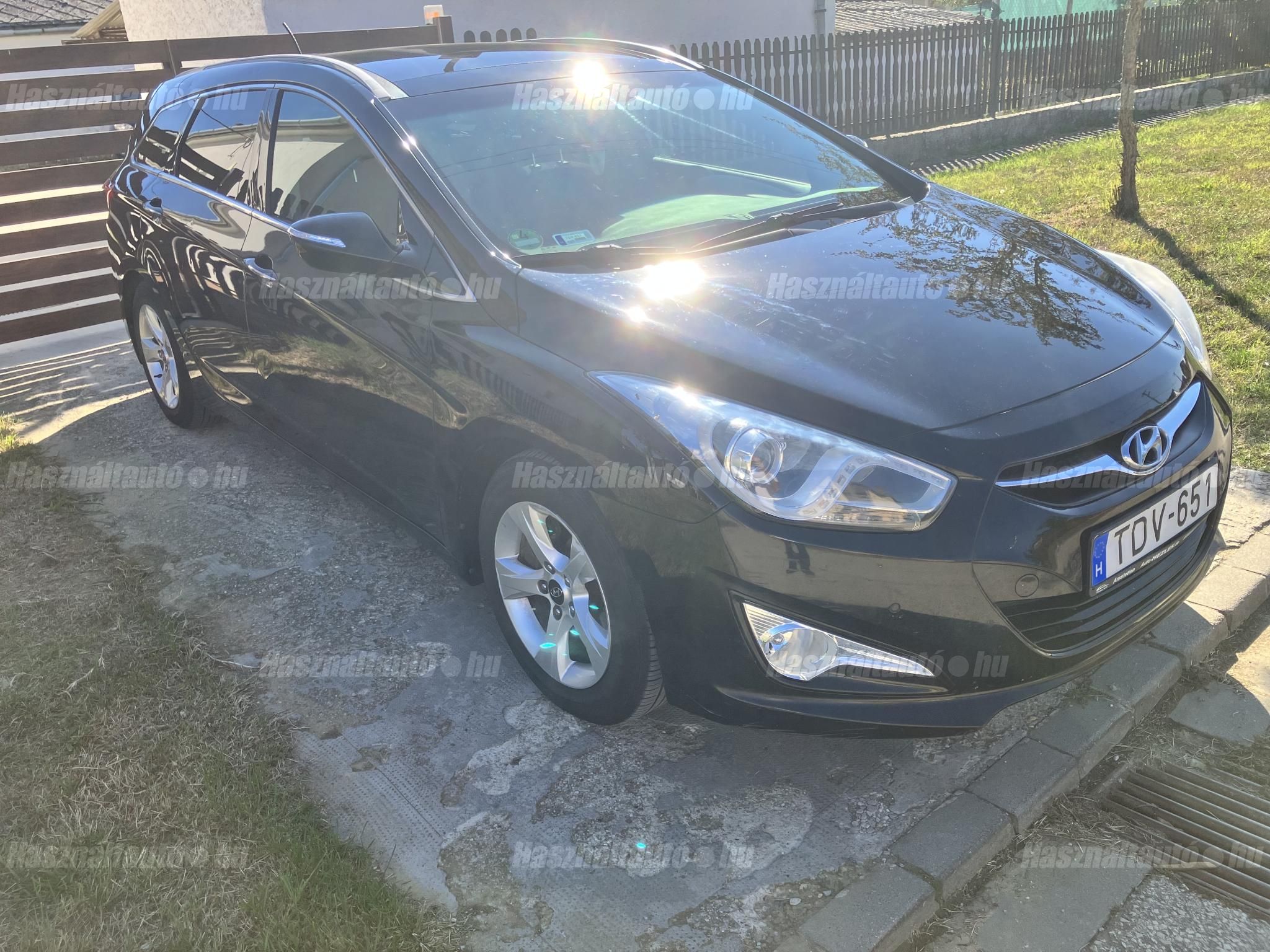 HYUNDAI I40 2011/11 - 1