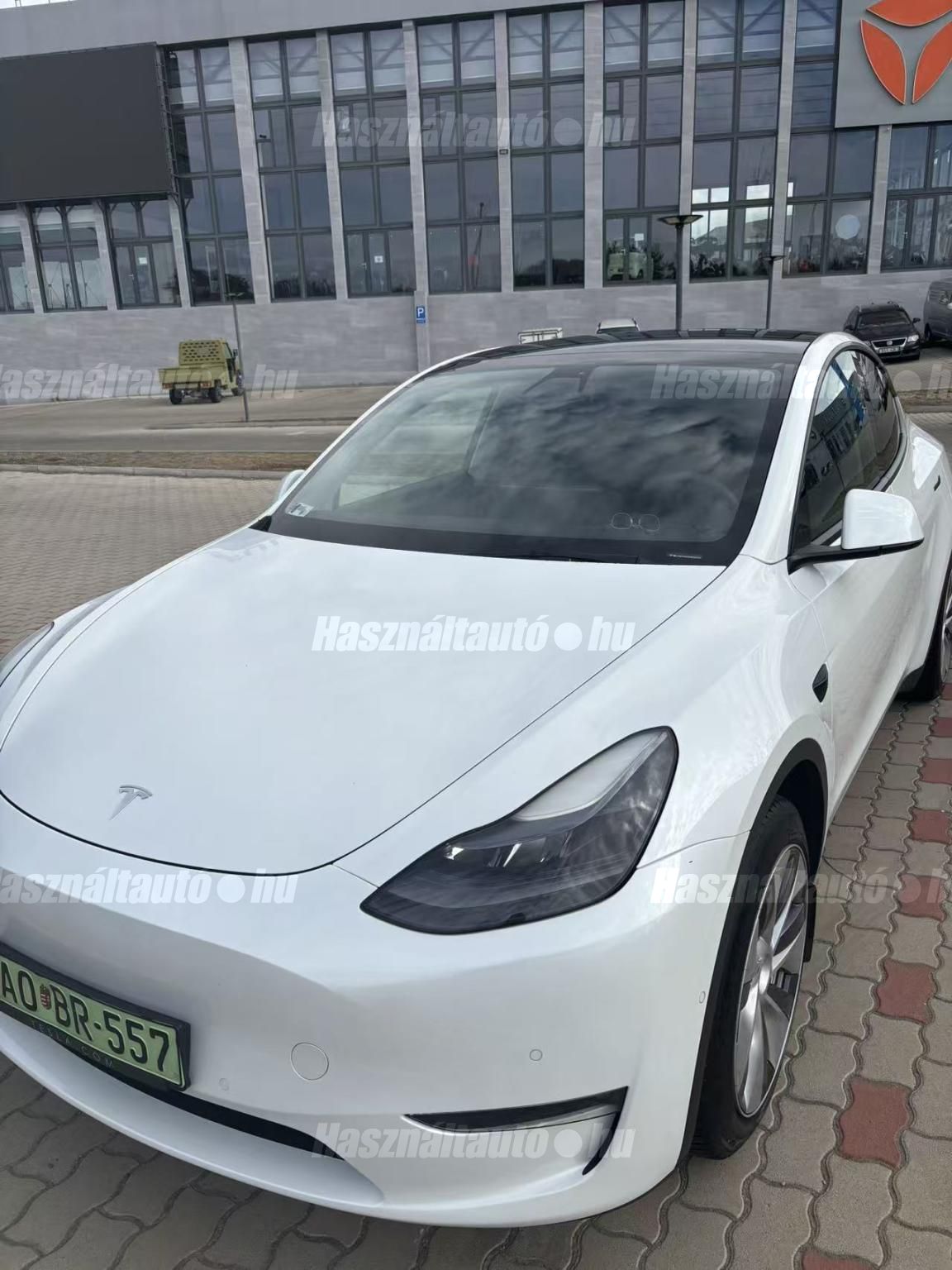TESLA MODEL Y 2022/2 - 1