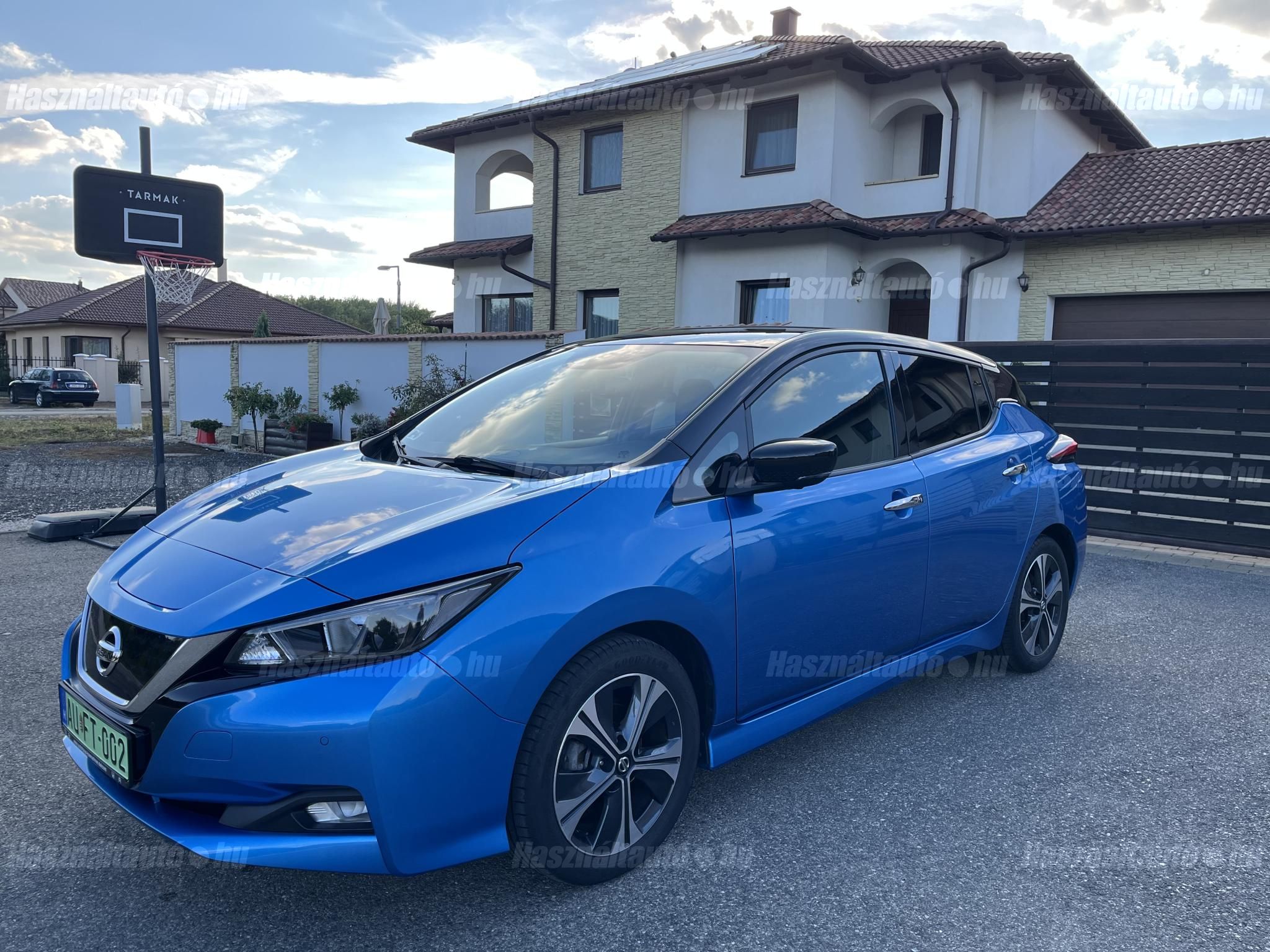 NISSAN LEAF 2021/4 - 1