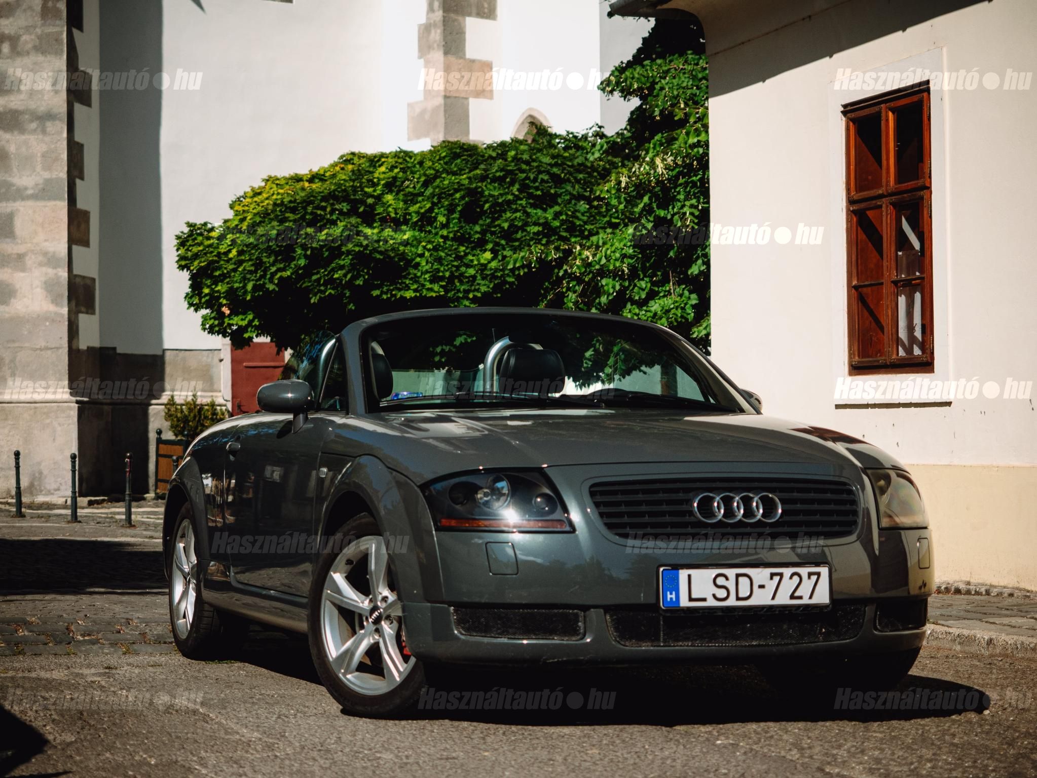AUDI TT 2000/8 - 1