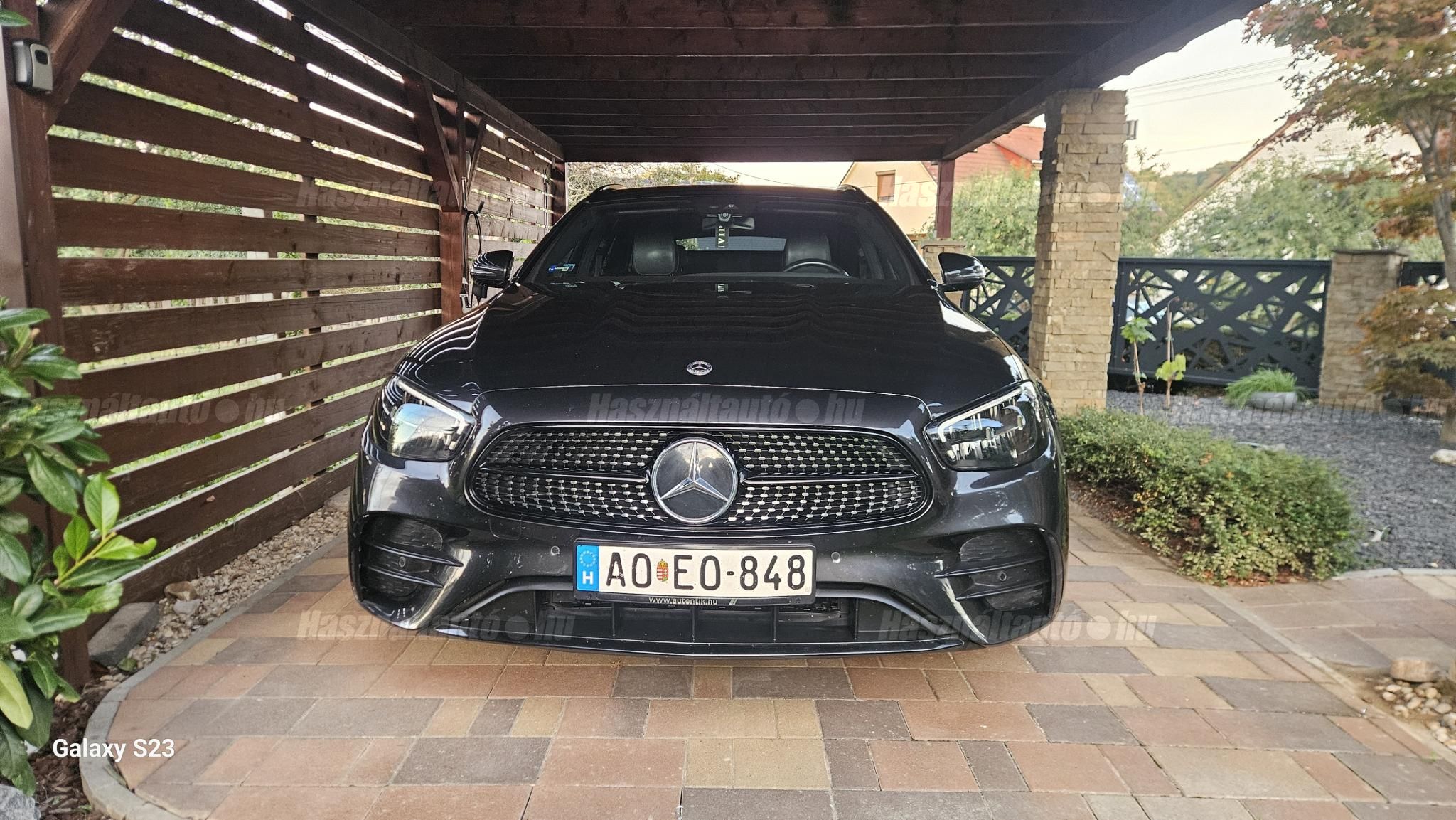 MERCEDES-BENZ E 300 2022/6 - 1