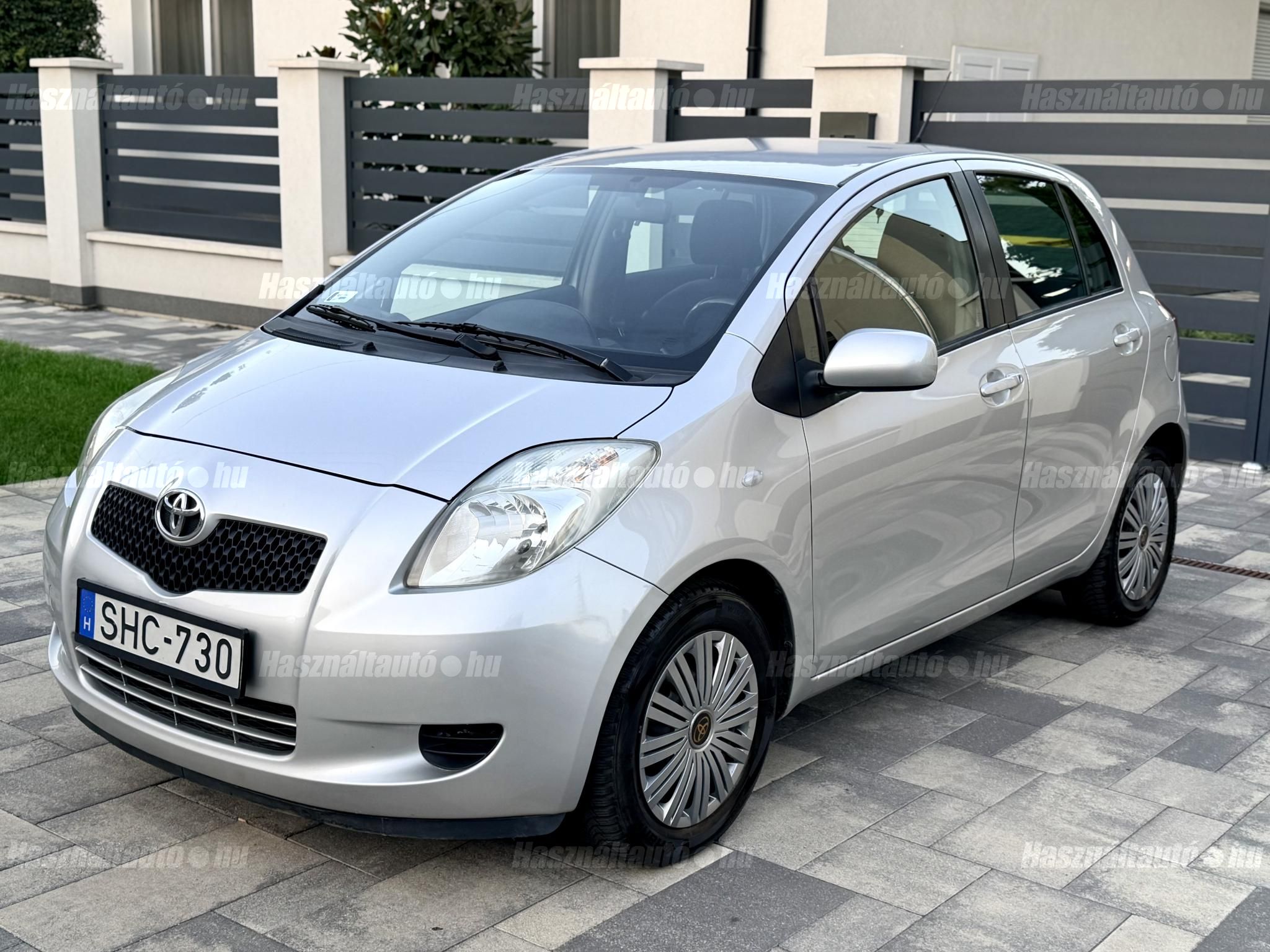 TOYOTA YARIS 2007/8 - 1