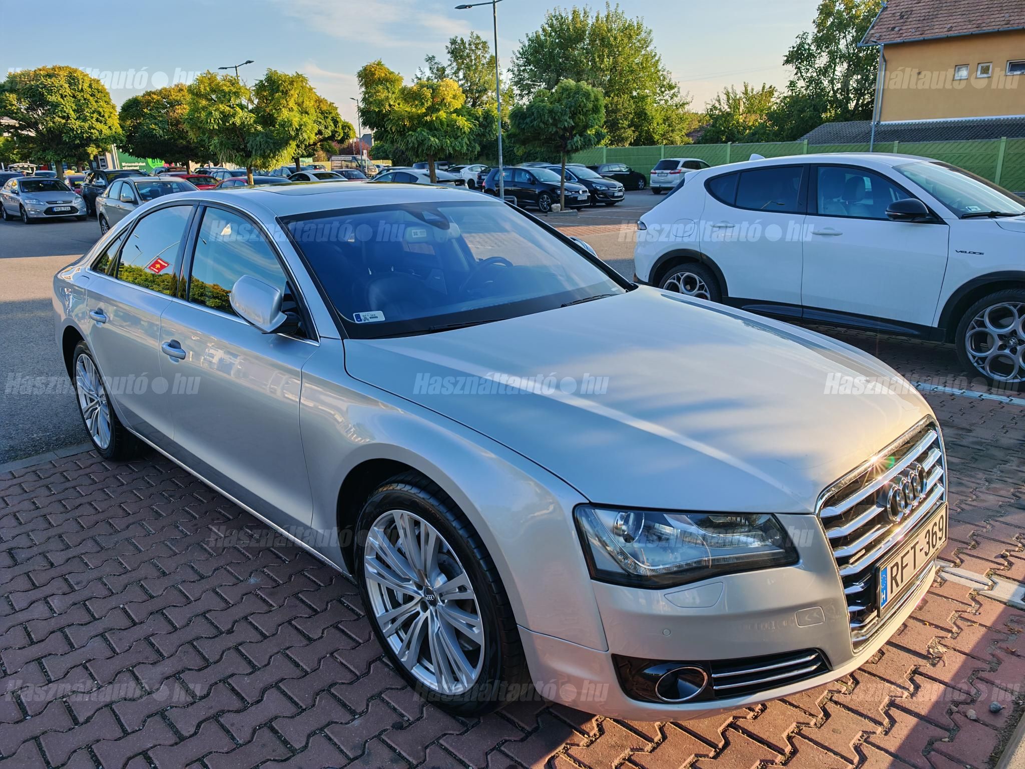 AUDI A8 2013/10 - 1