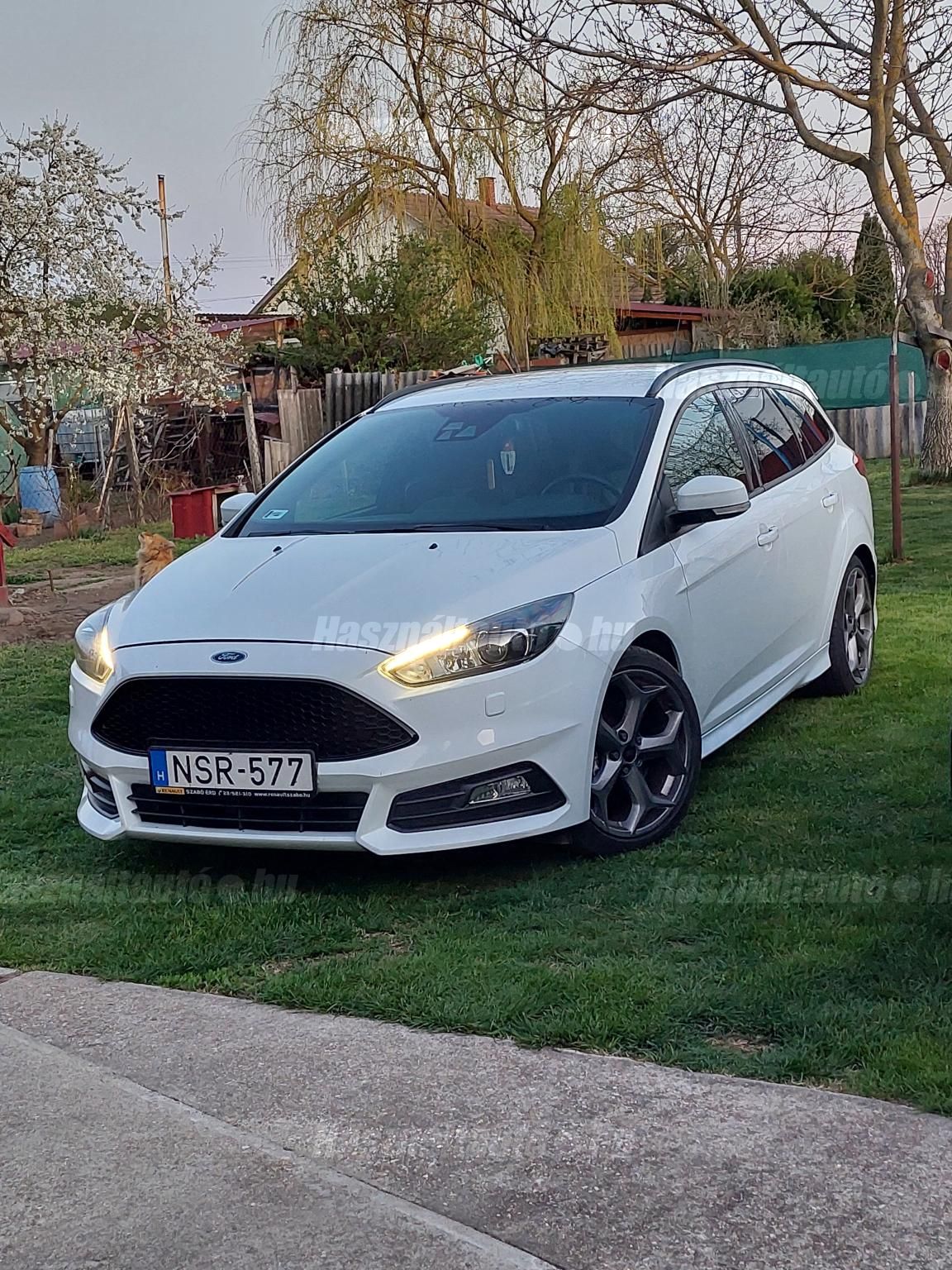 FORD FOCUS 2016/7 - 1