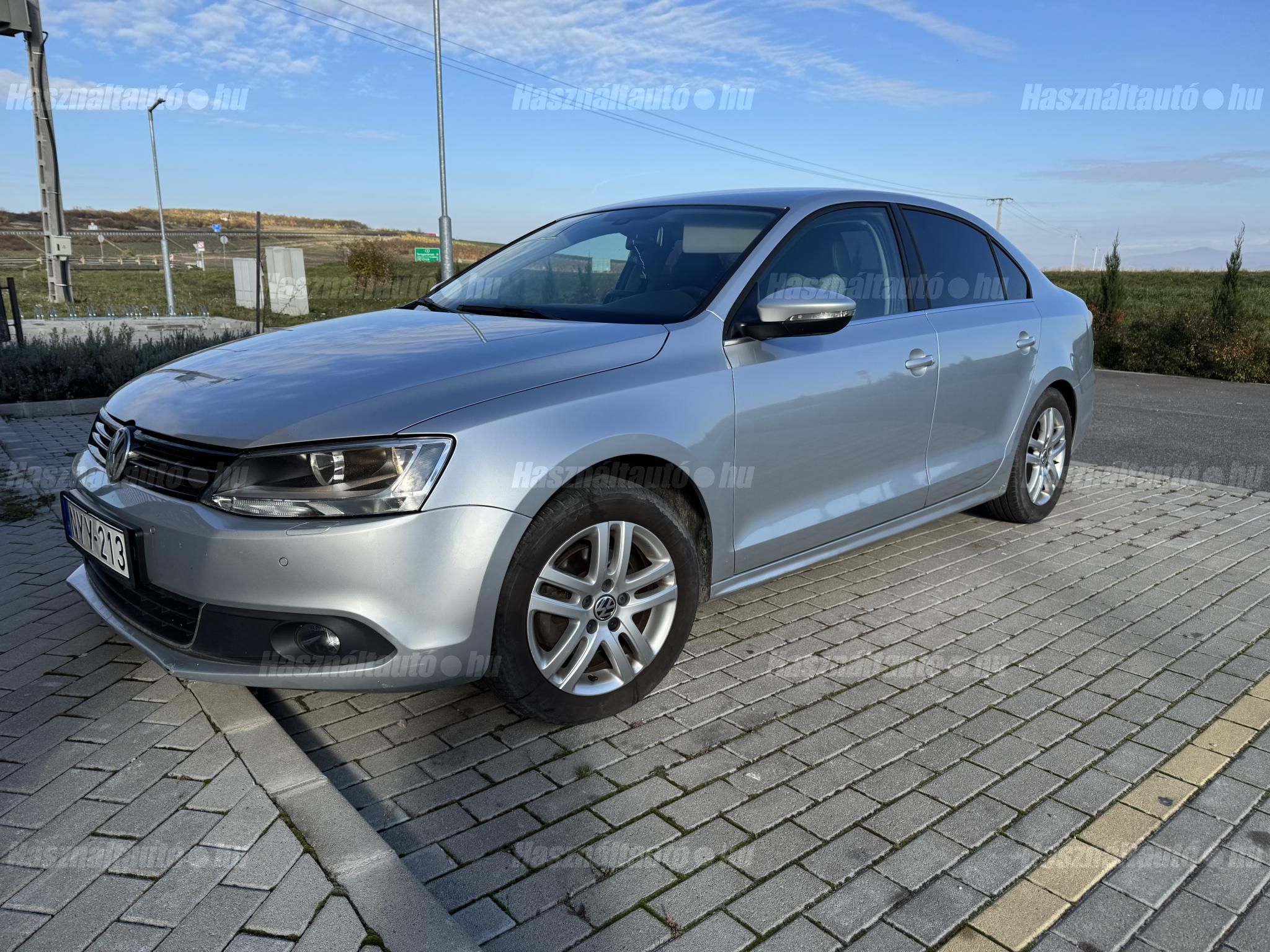 VOLKSWAGEN JETTA VI 2012/1 - 1