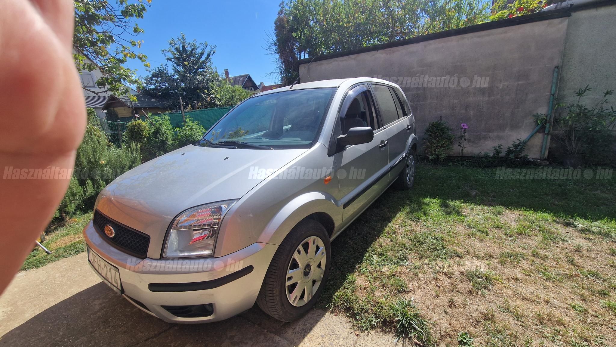 FORD FUSION 2004/8 - 1