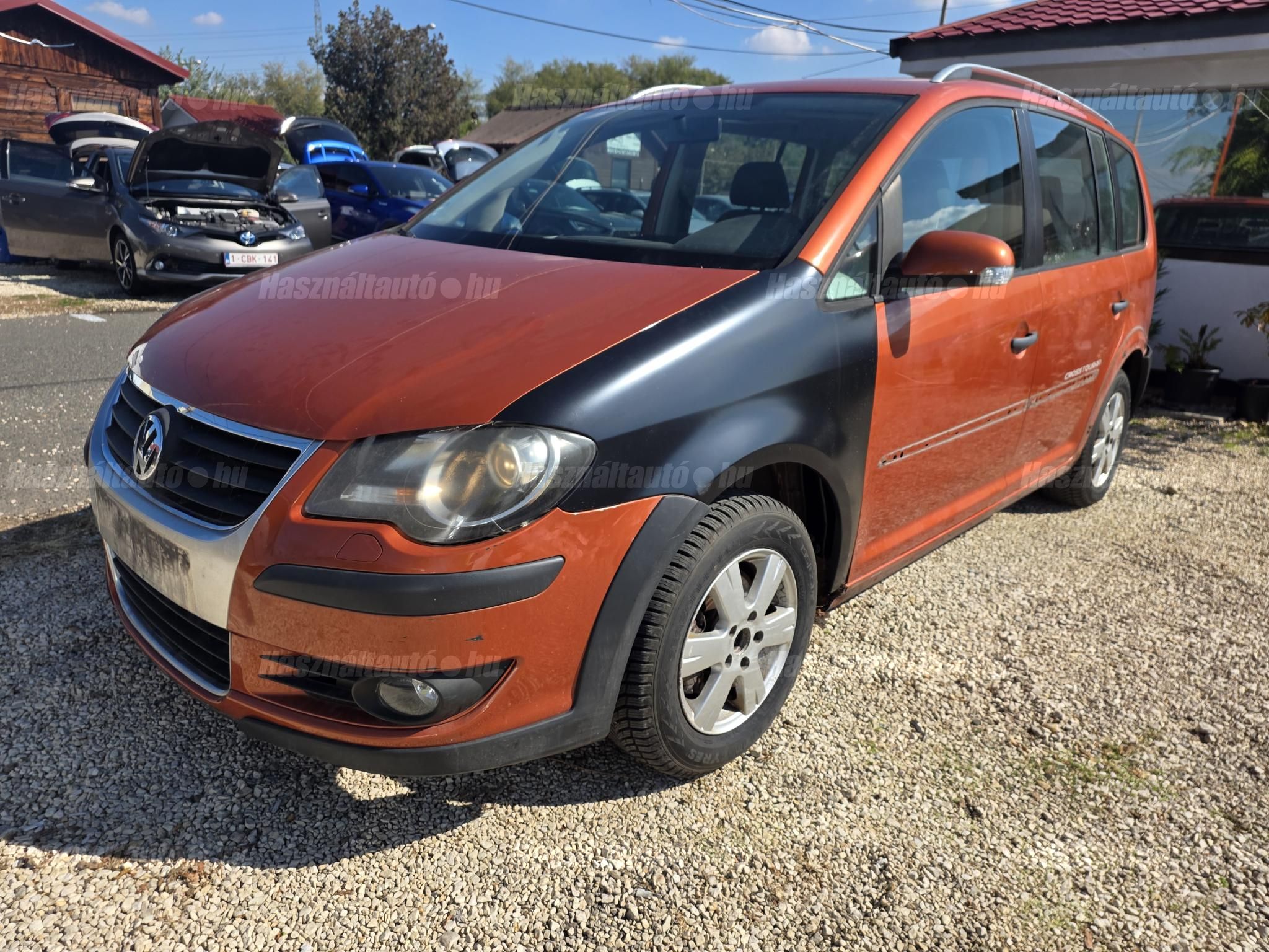 VOLKSWAGEN TOURAN 2008/10 - 1