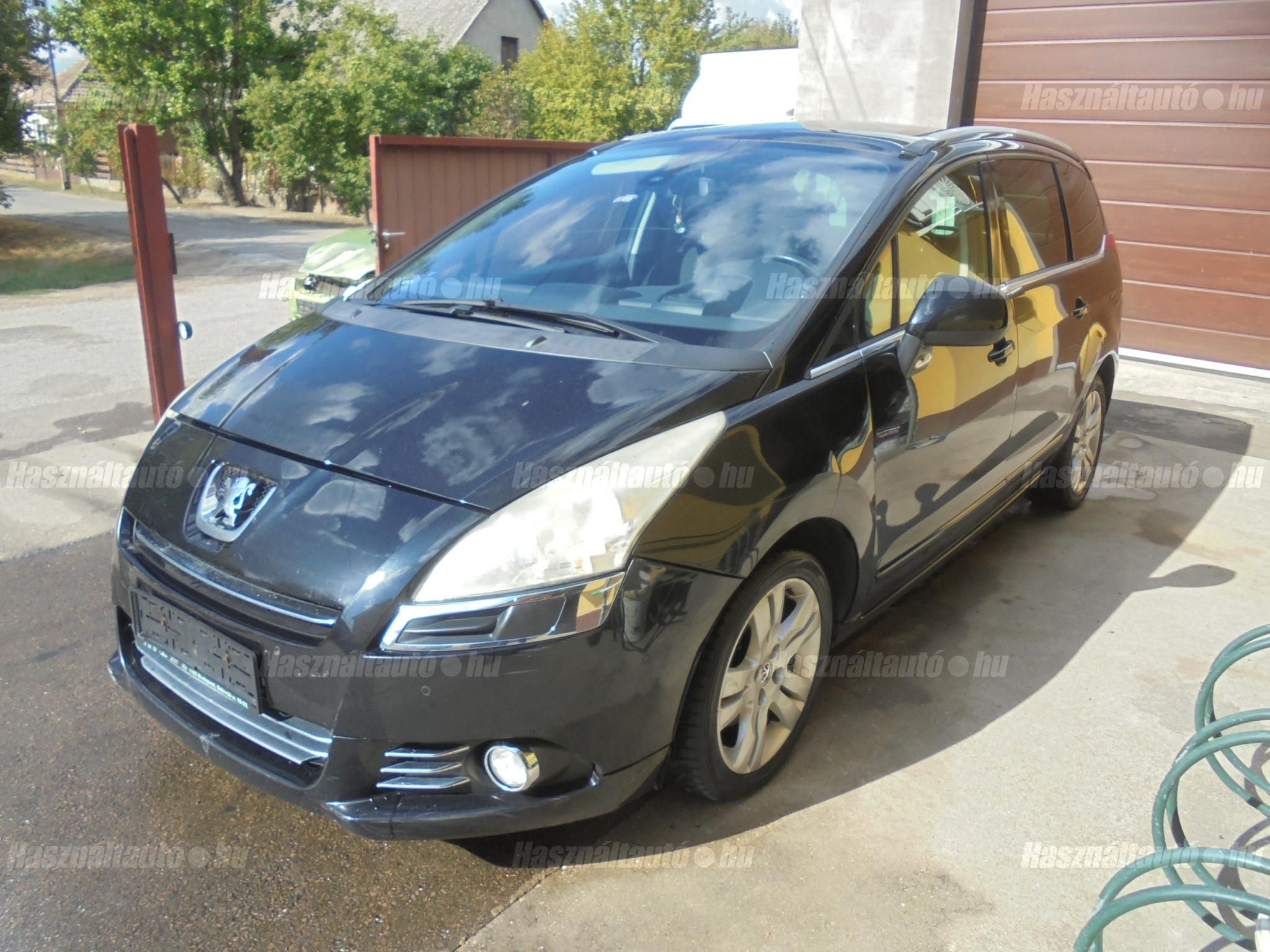 PEUGEOT 5008 2012 - 1