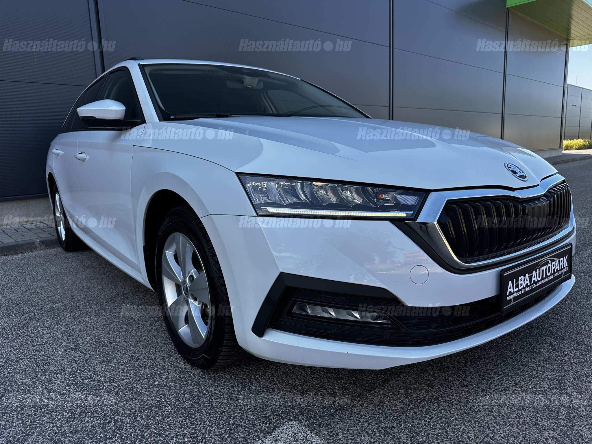 SKODA OCTAVIA 2022/4 - 1