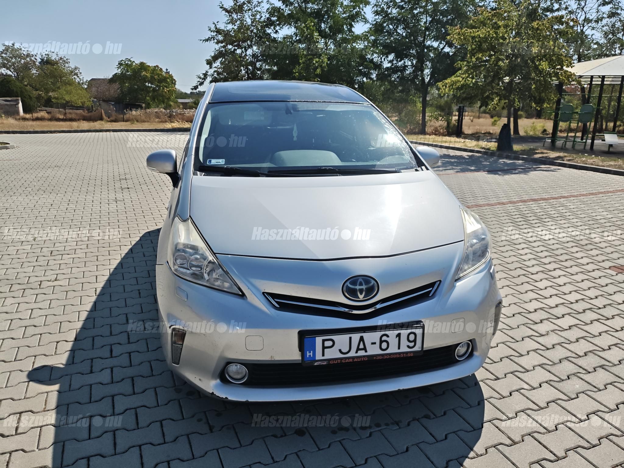 TOYOTA PRIUS+ 2012/10 - 1
