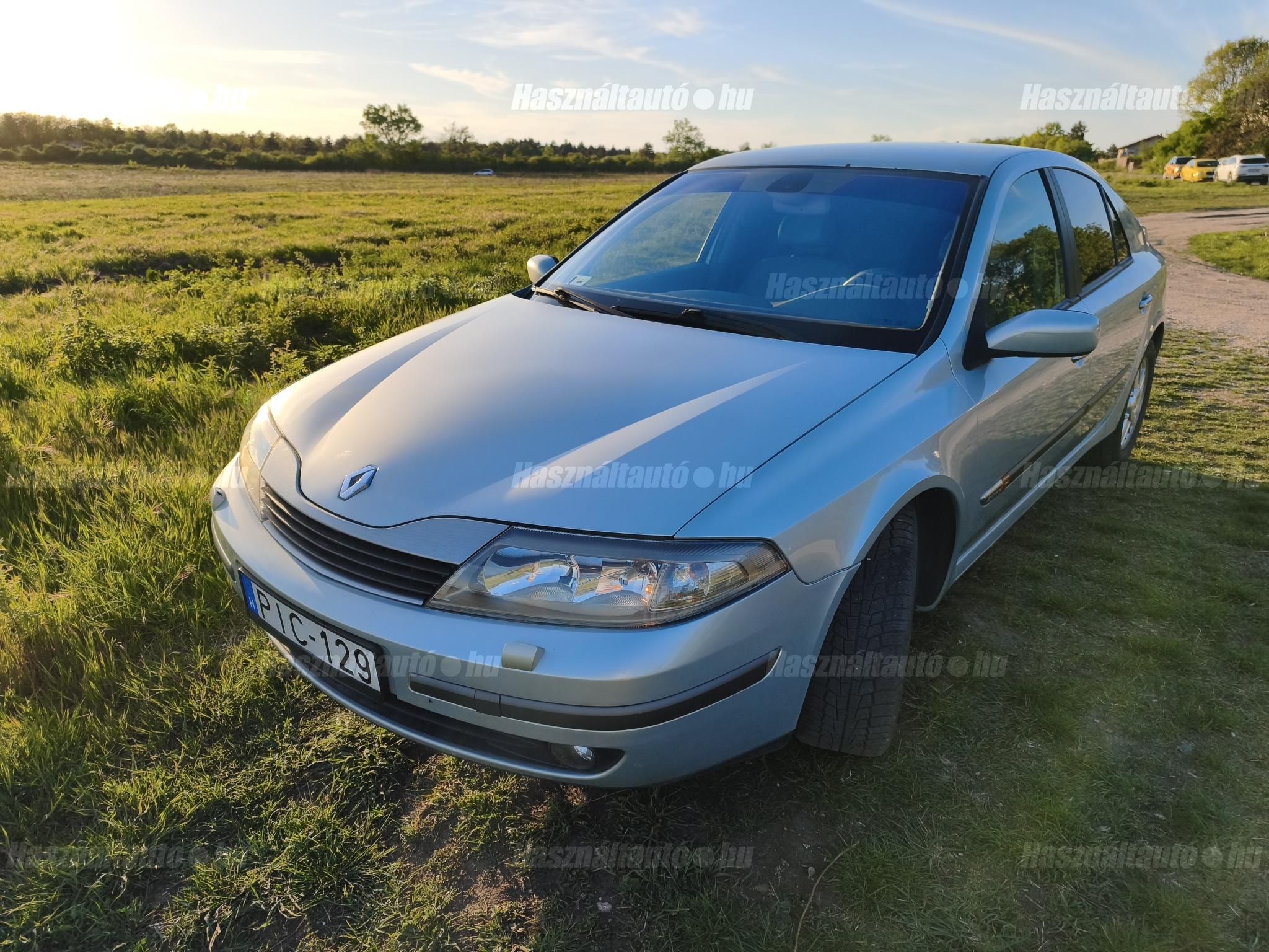 RENAULT LAGUNA 2003/9 - 1