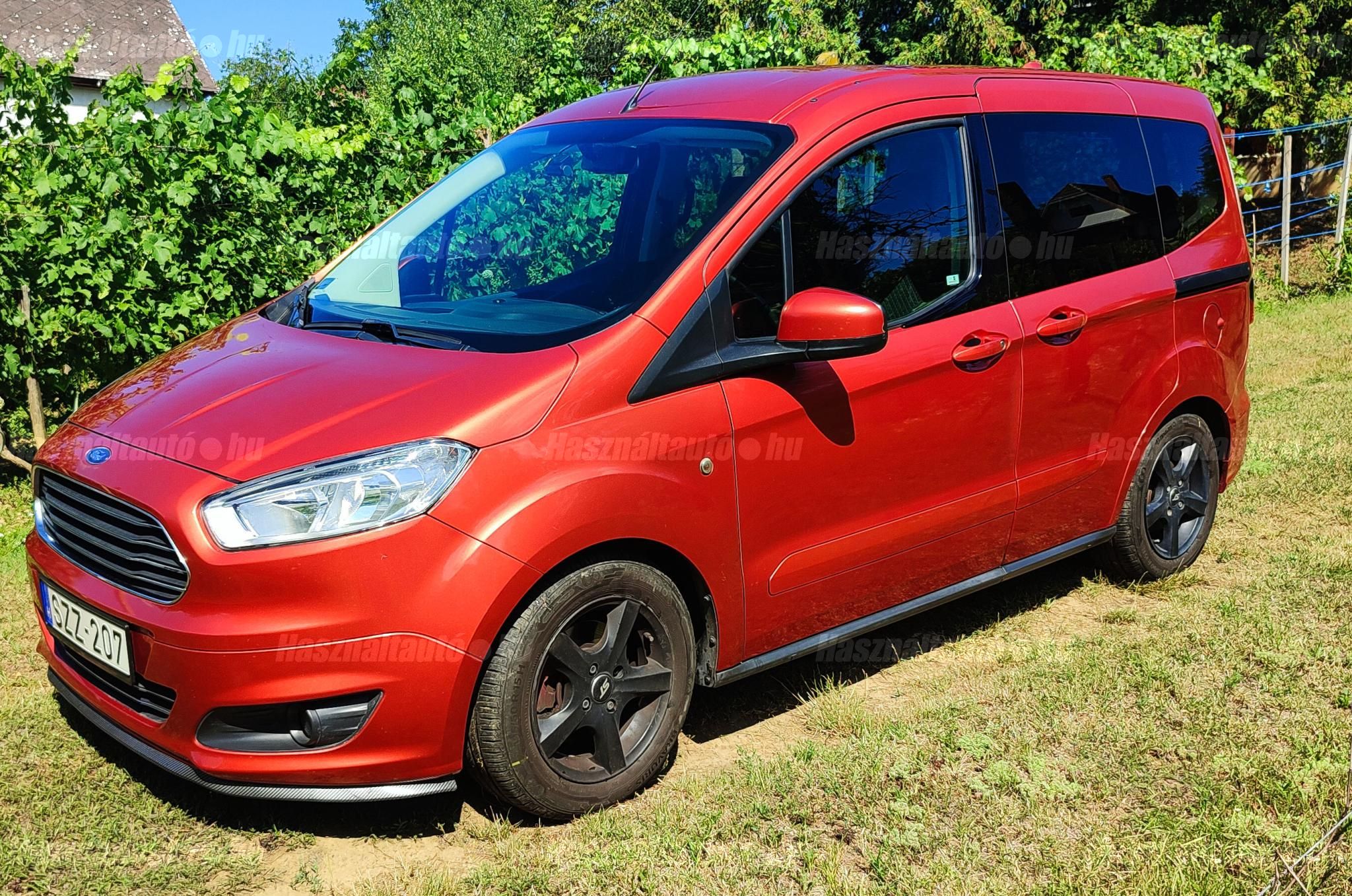 FORD TOURNEO 2014/8 - 1