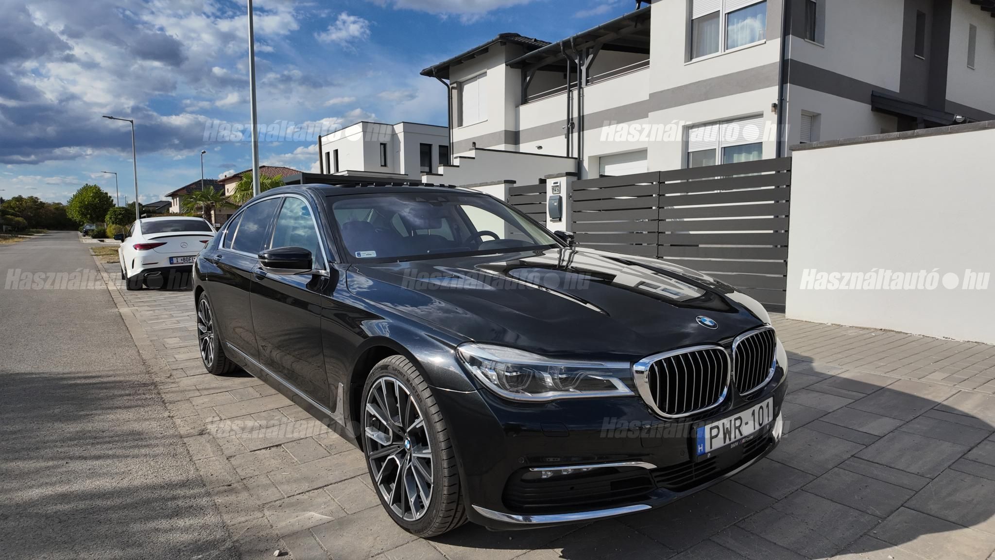 BMW 740 2018 - 1