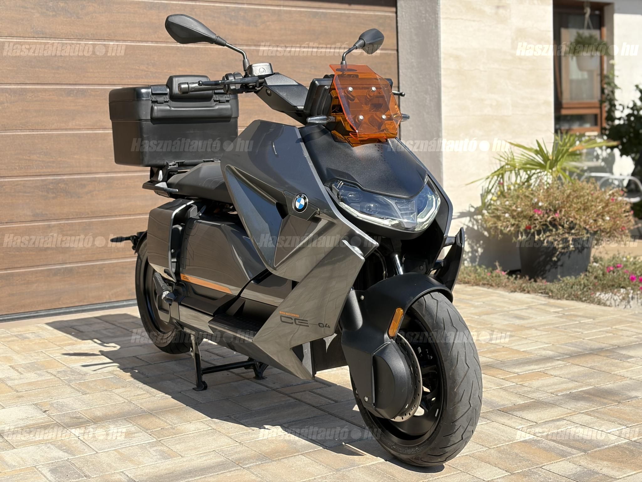 BMW CE 04 2022/8 - 1