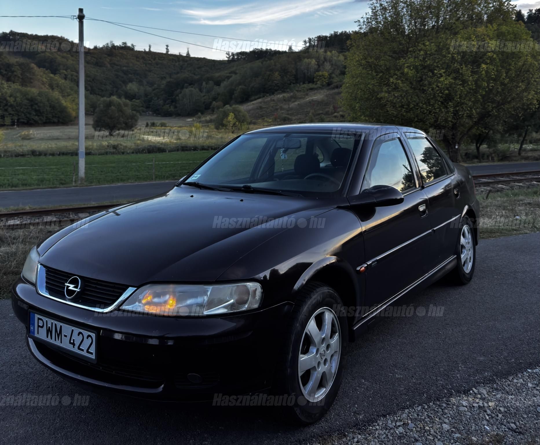 OPEL VECTRA B 2000/6 - 1