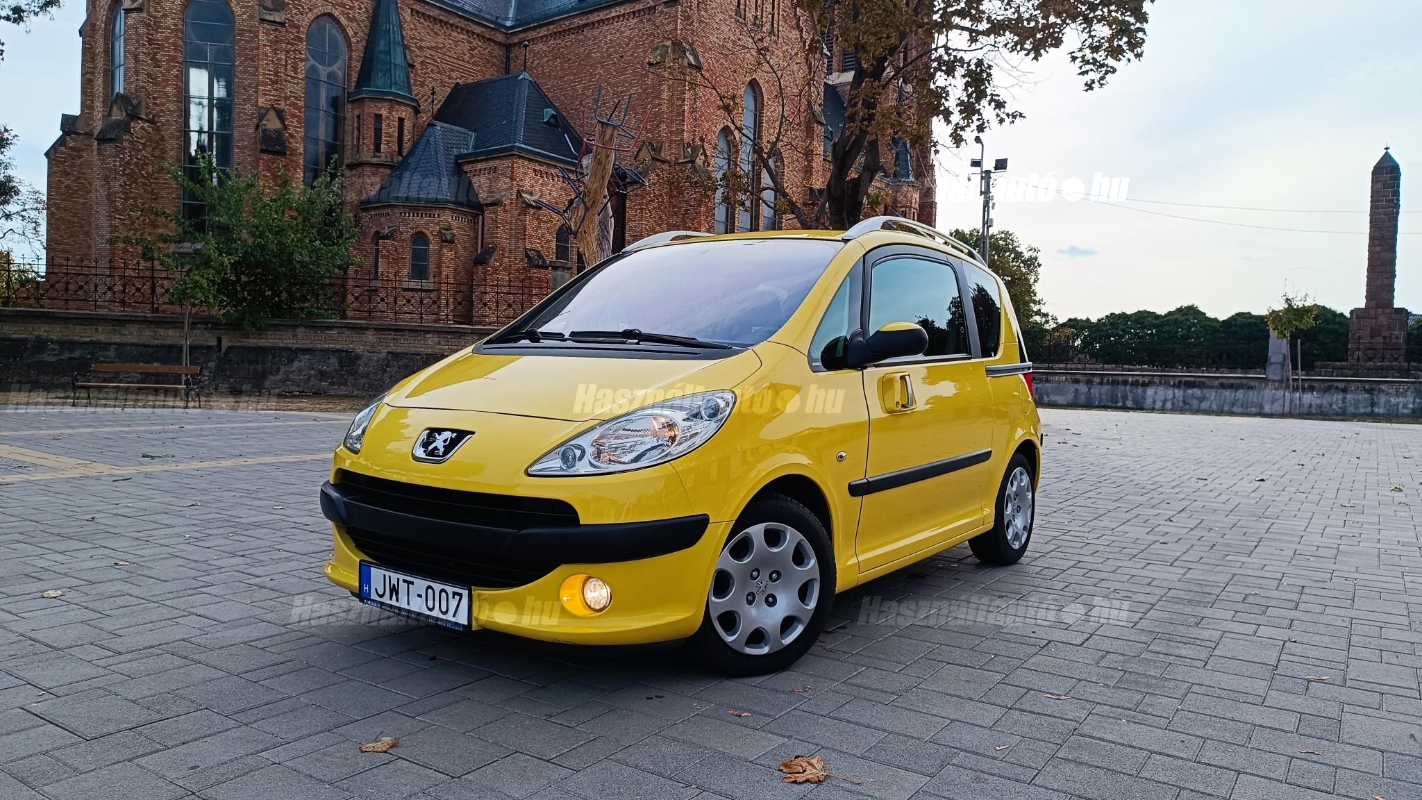 PEUGEOT 1007 2005 - 1