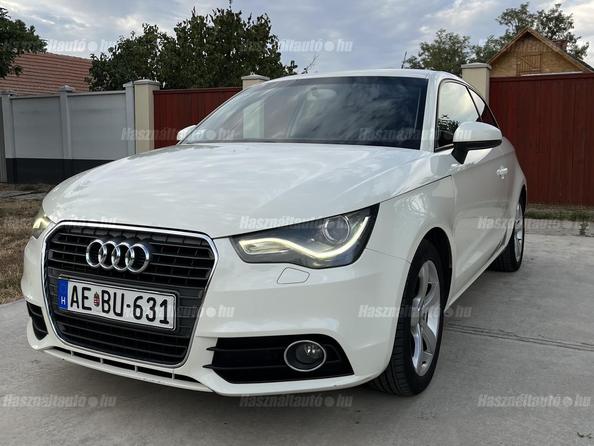 AUDI A1 2012/6 - 1
