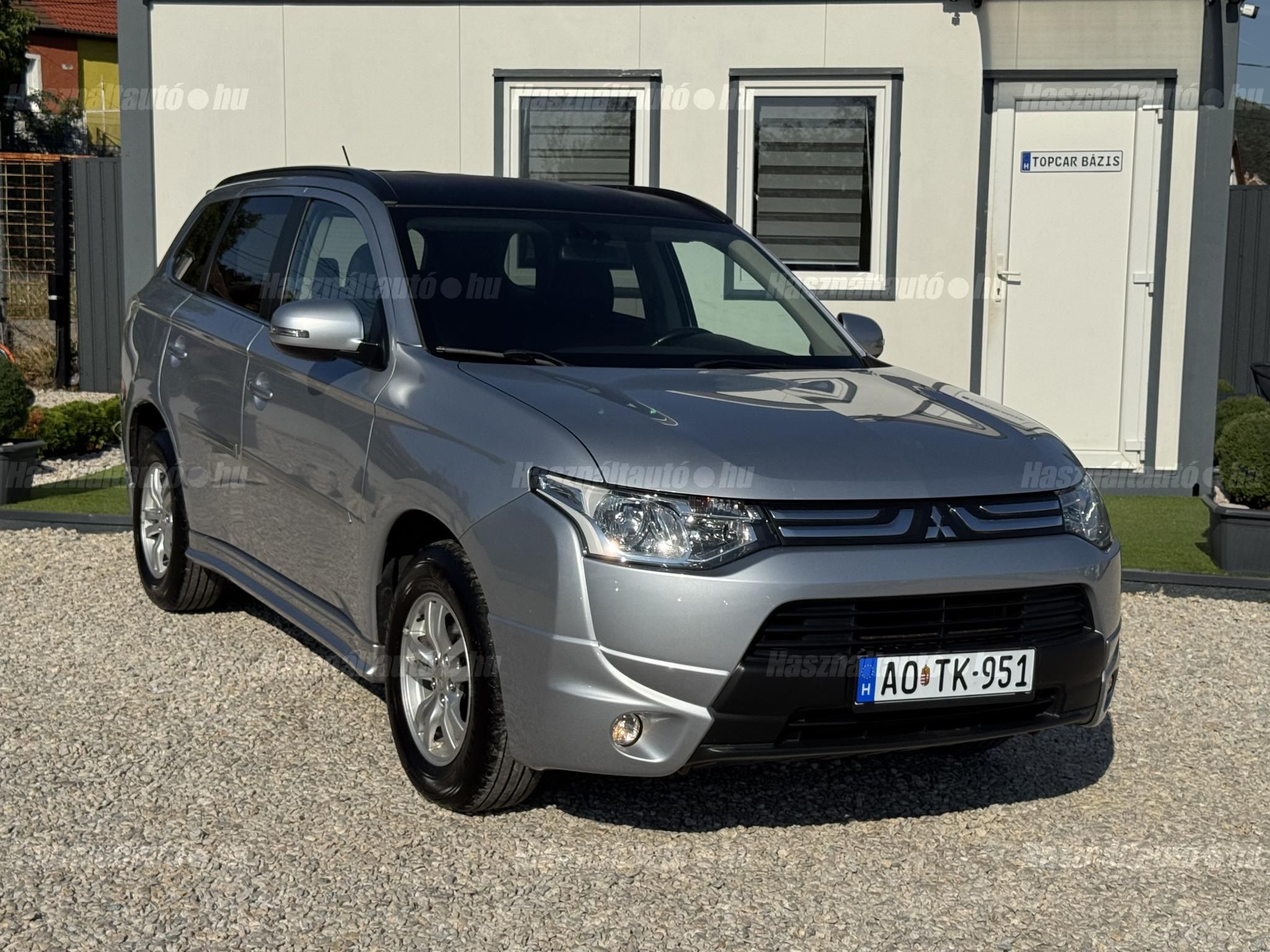 MITSUBISHI OUTLANDER 2013/11 - 1
