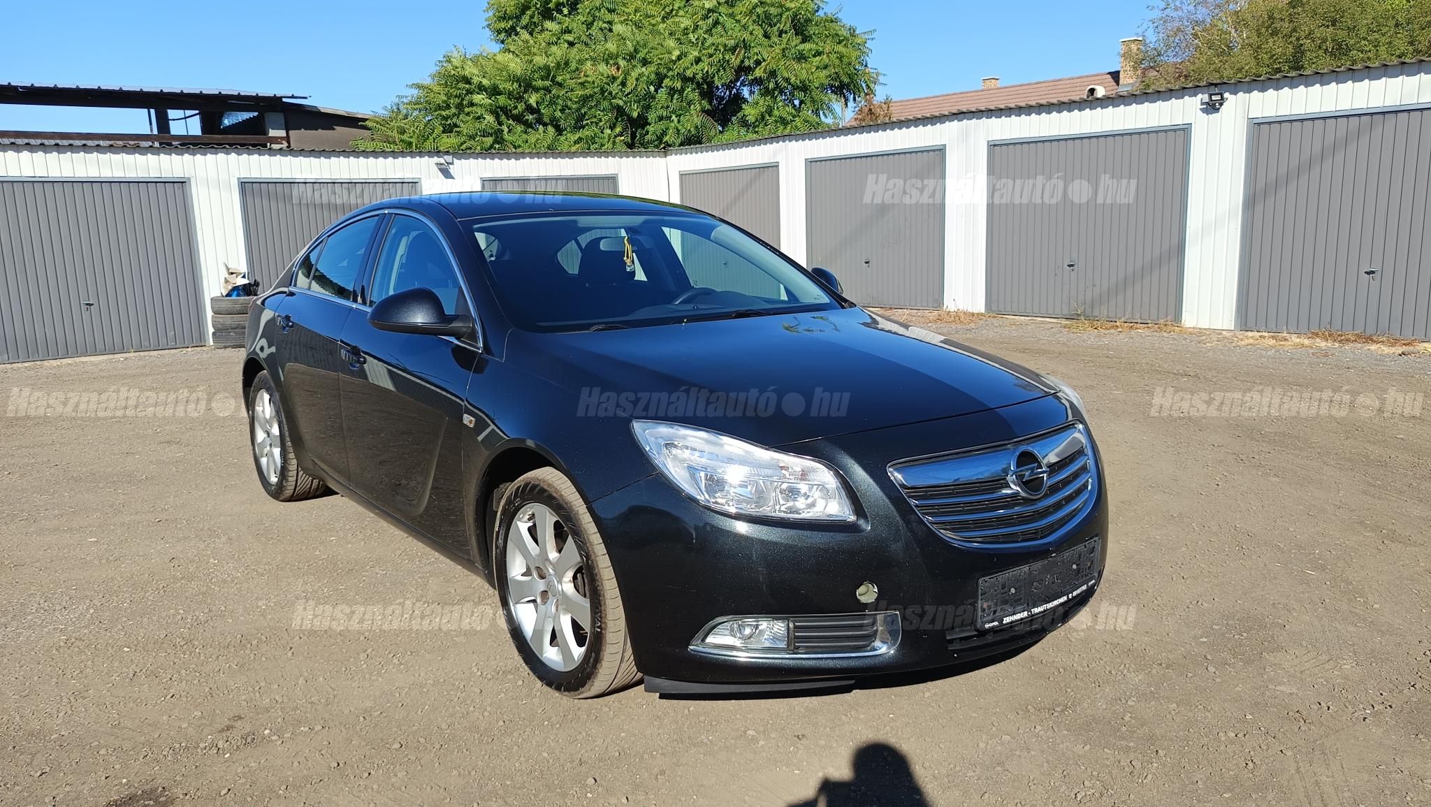 OPEL INSIGNIA 2011 - 1