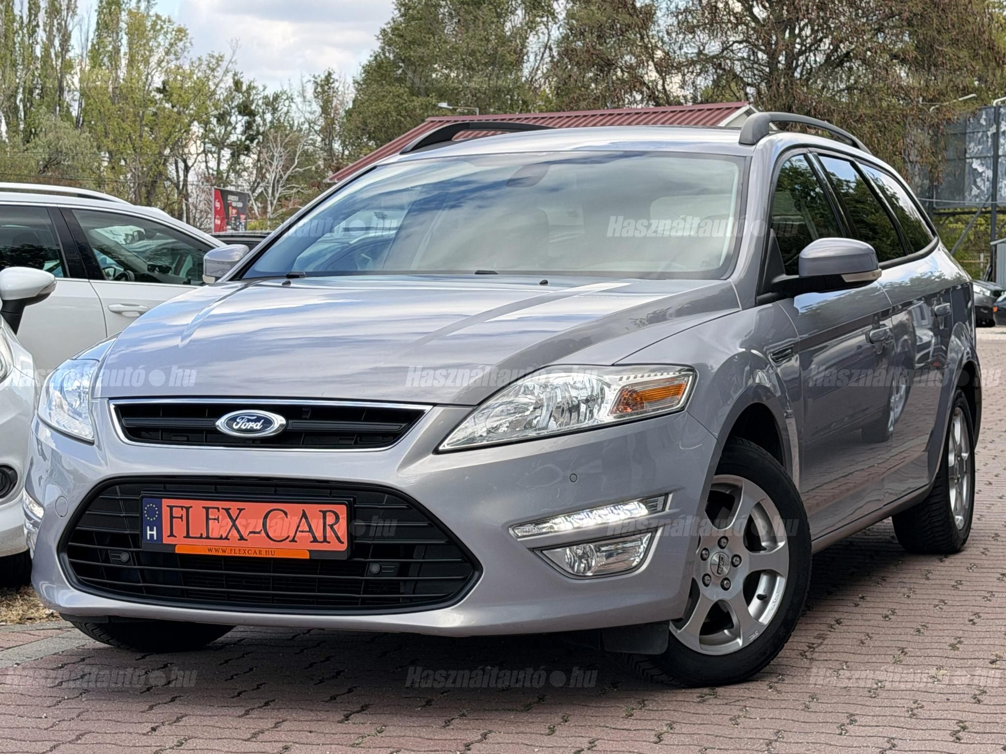 FORD MONDEO 2011/9 - 1
