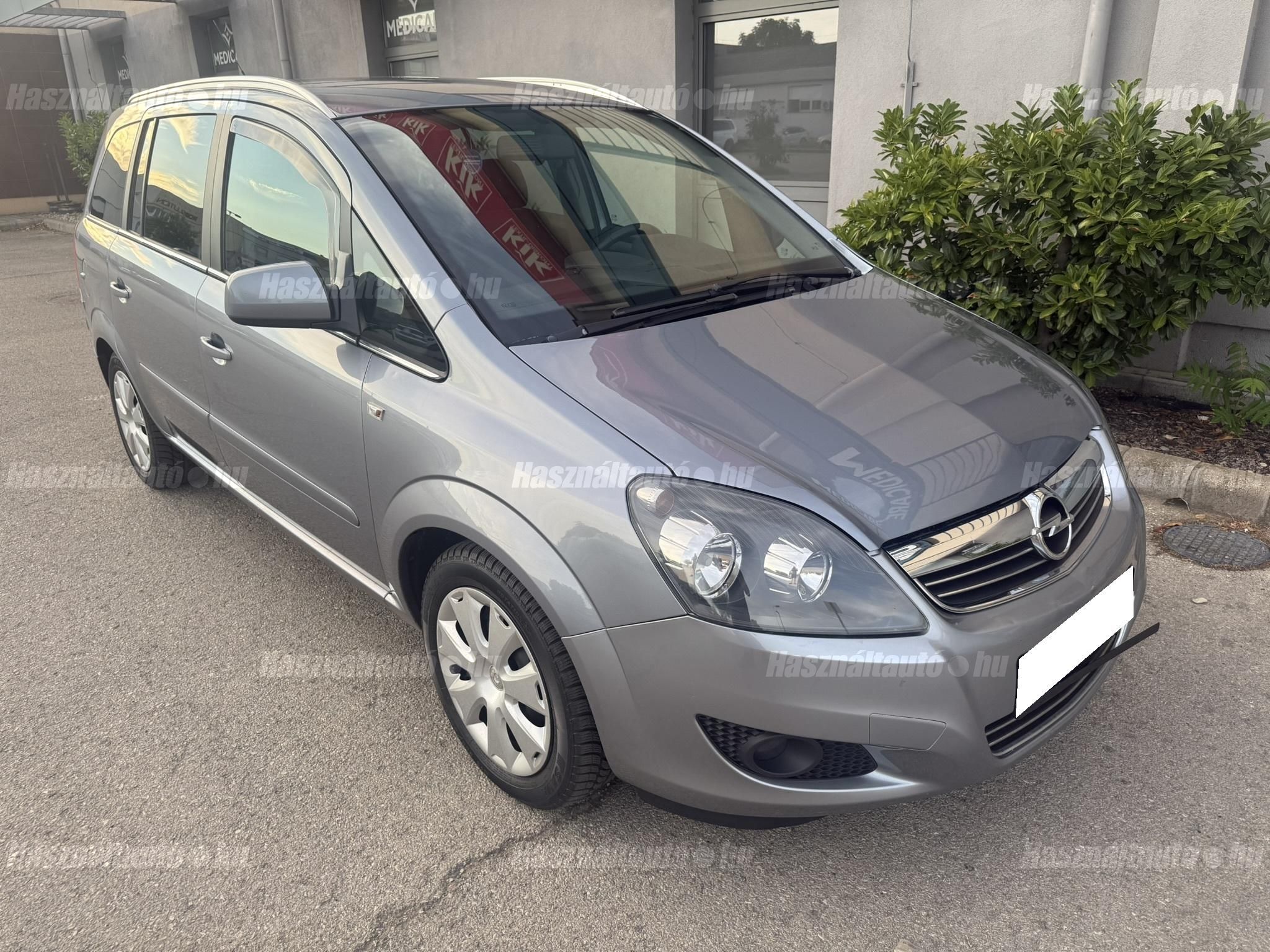 OPEL ZAFIRA 2011/8 - 1