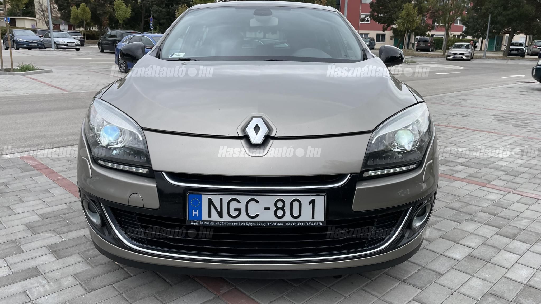 RENAULT MEGANE 2012/7 - 1