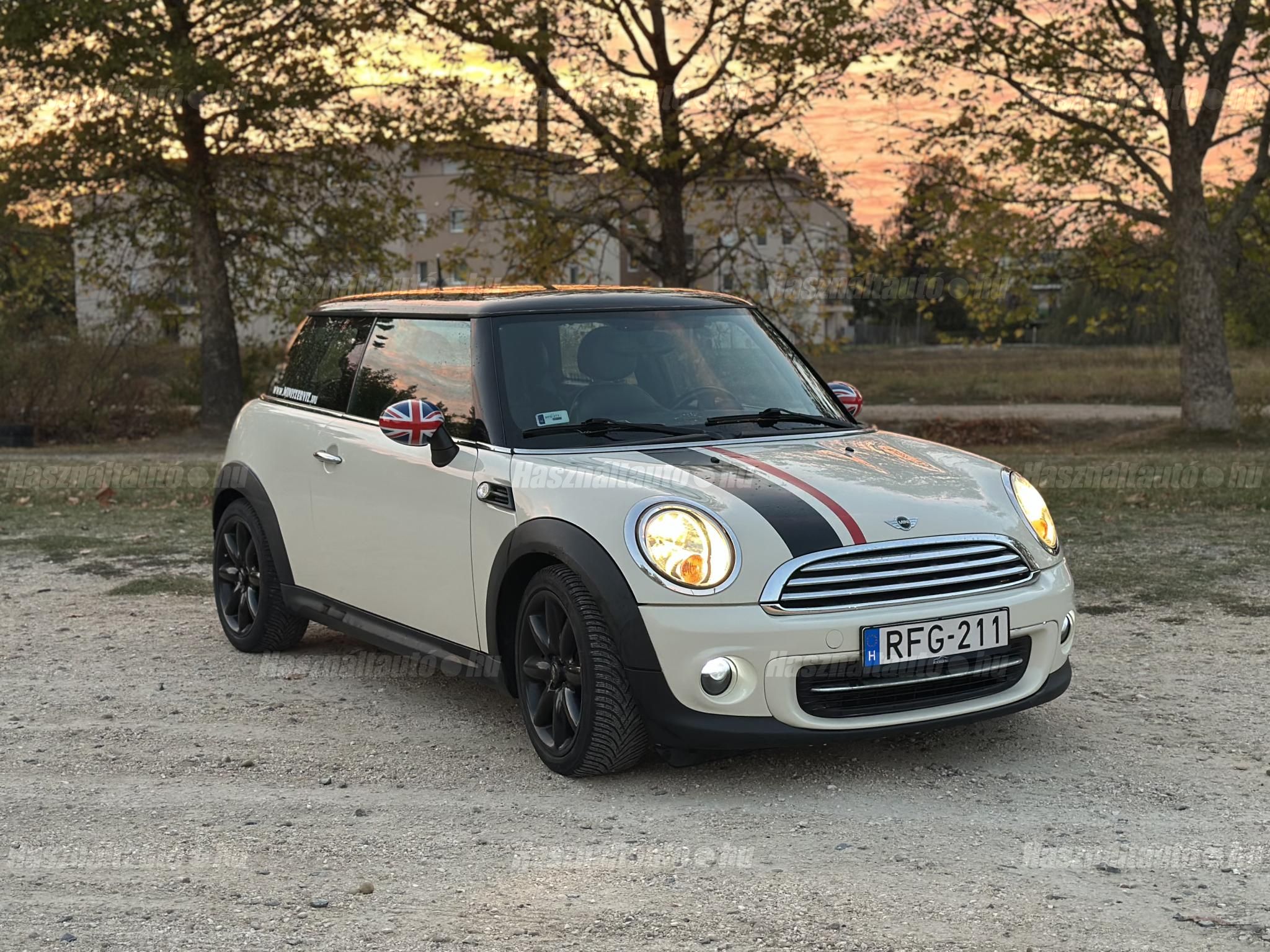 MINI COOPER 2011/3 - 1