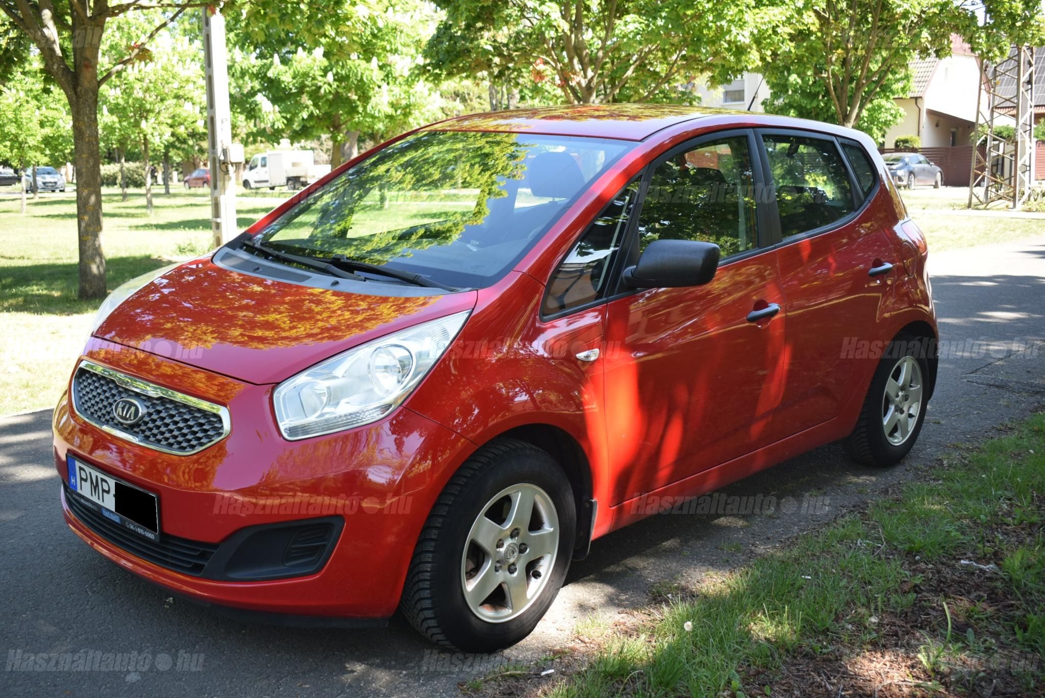 KIA VENGA 2012 - 1