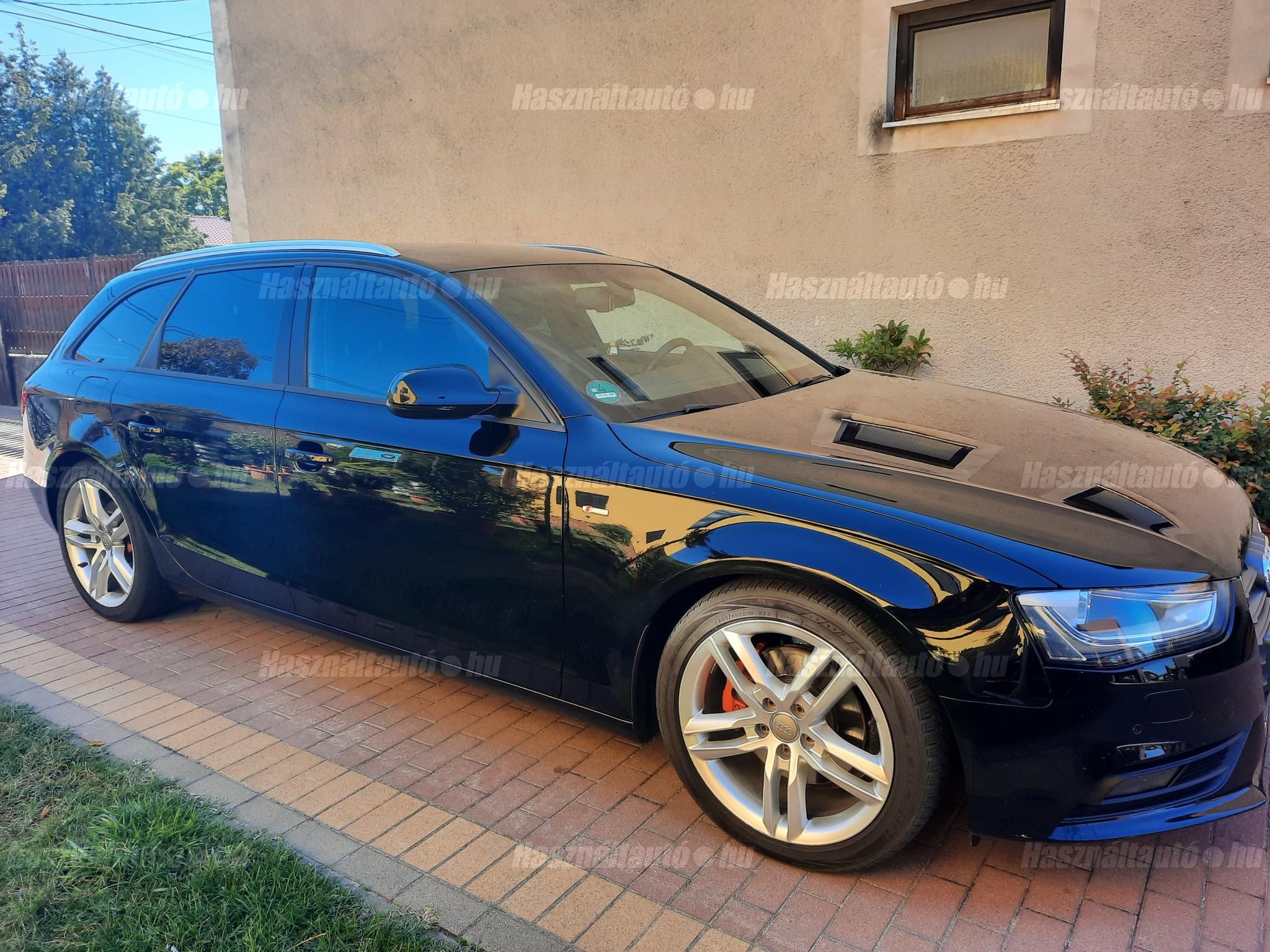 AUDI A4 2012/9 - 1