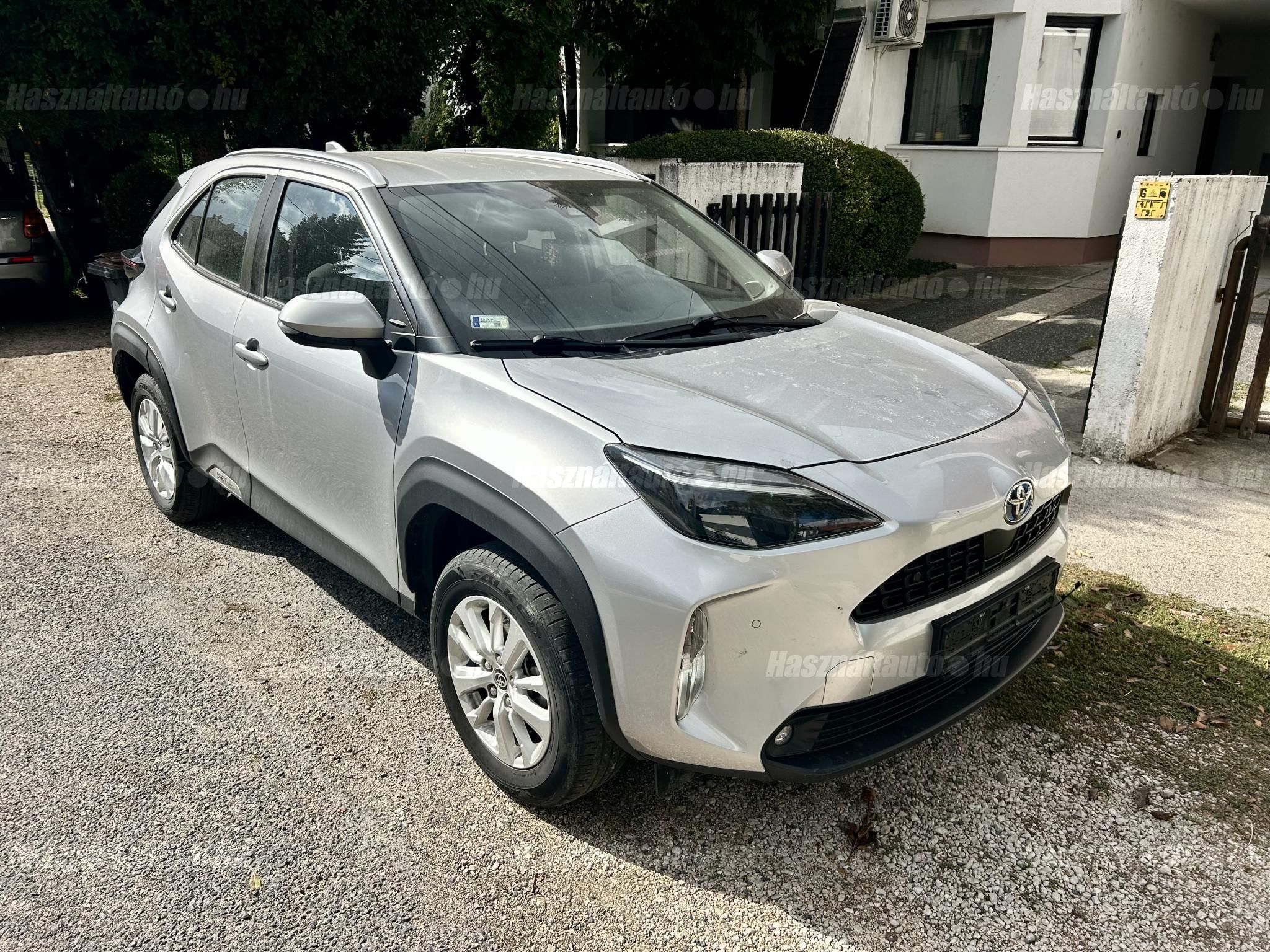 TOYOTA YARIS CROSS 2022/8 - 1