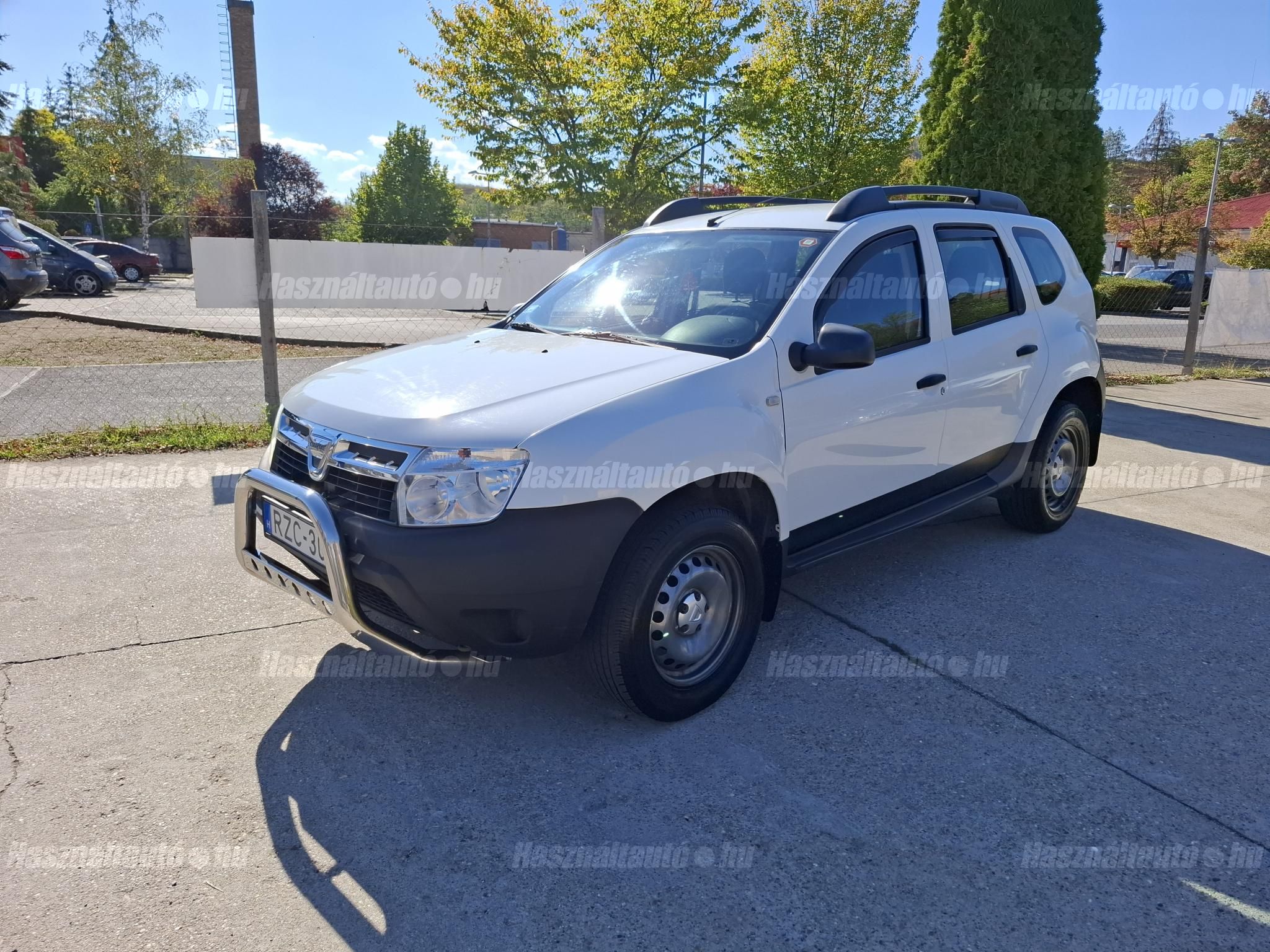 DACIA DUSTER 2012/6 - 1