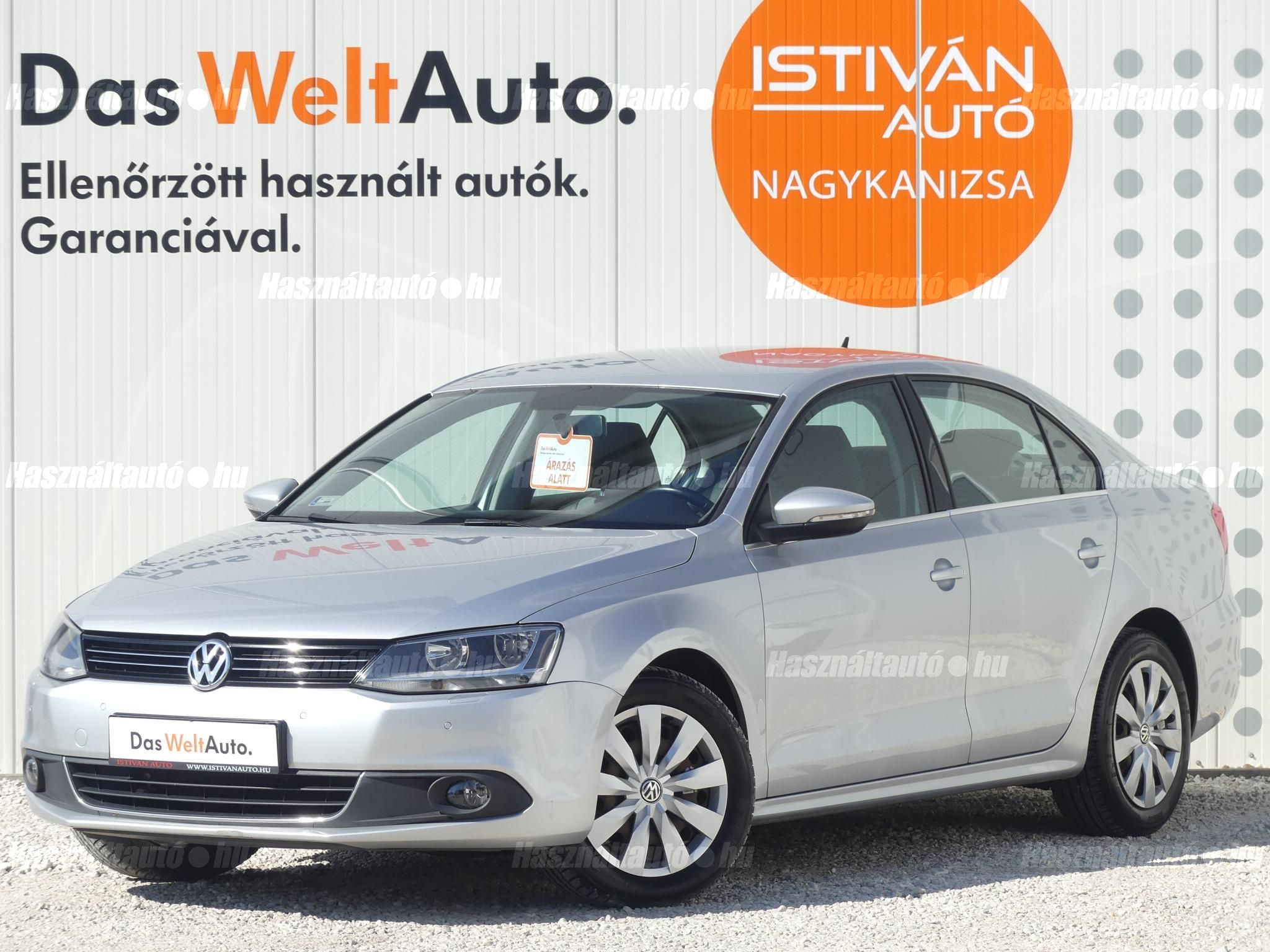 VOLKSWAGEN JETTA 2013/8 - 1