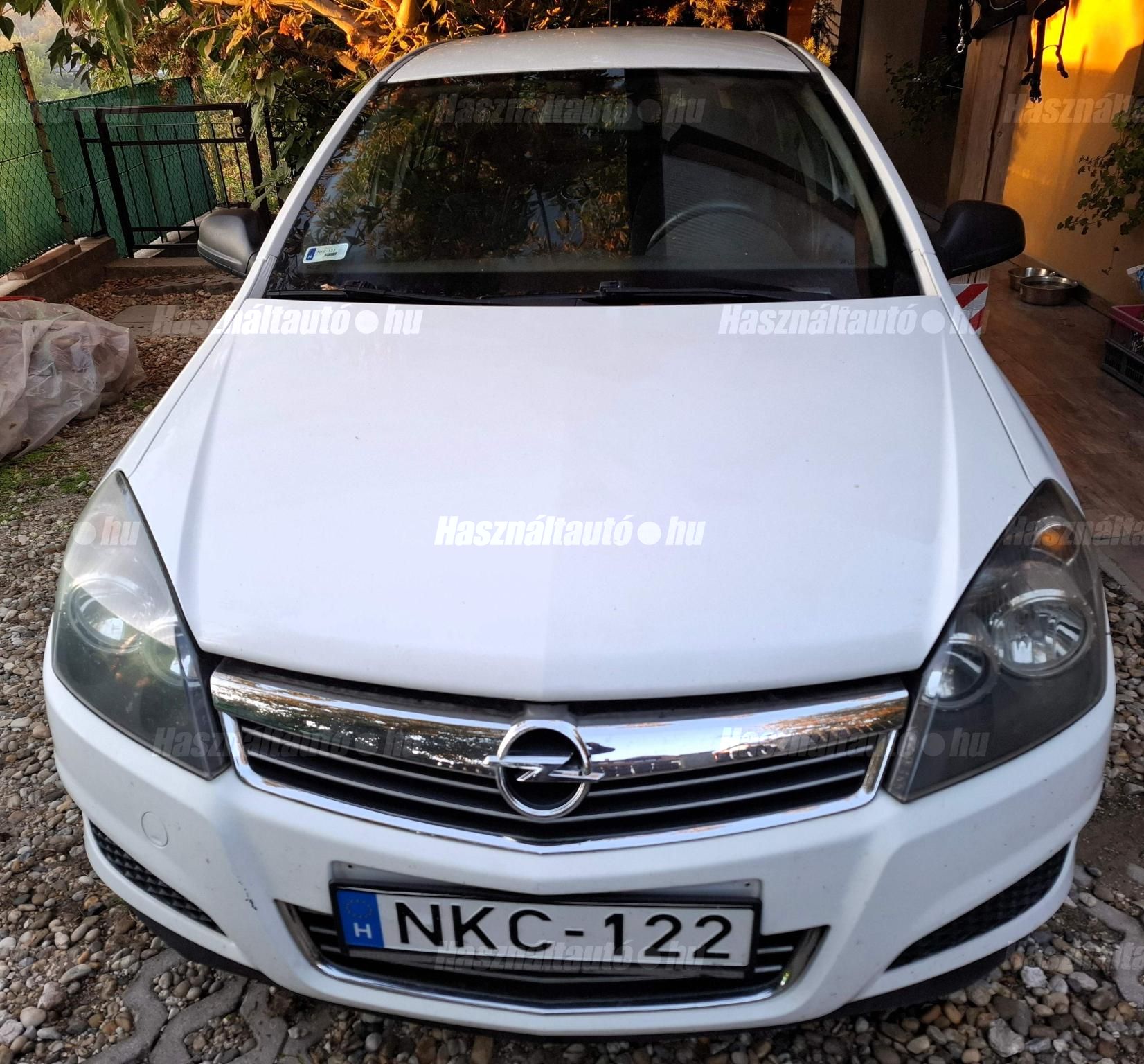 OPEL ASTRA 2010/9 - 1