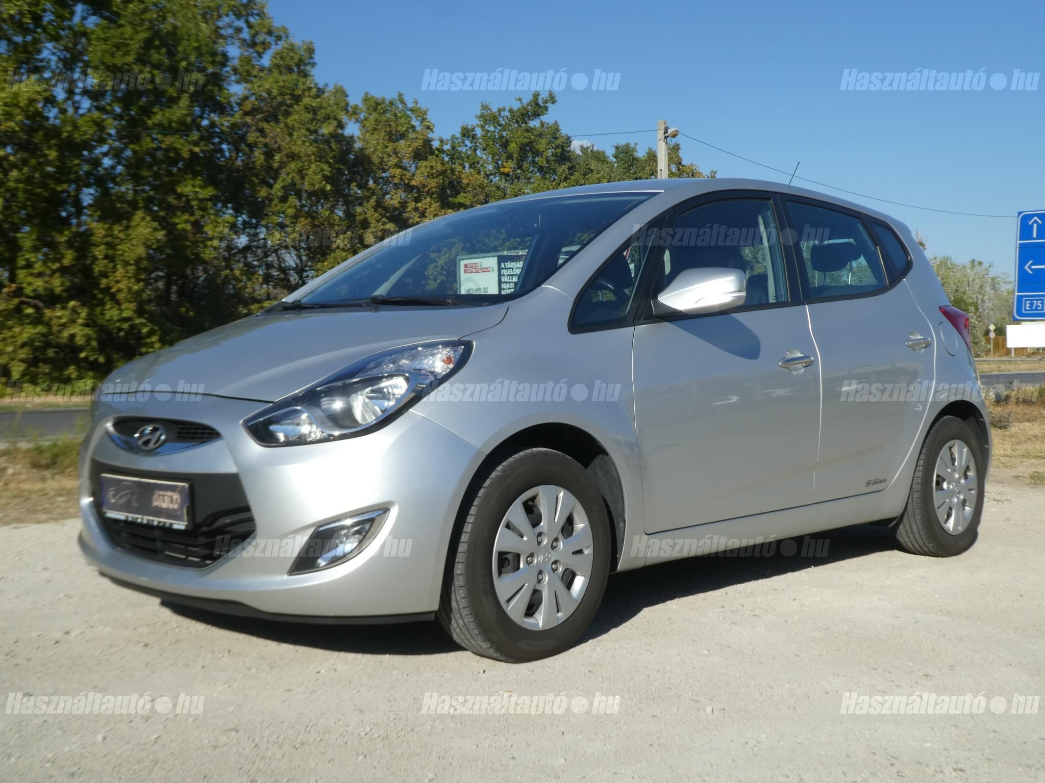 HYUNDAI IX20 2013/4 - 1