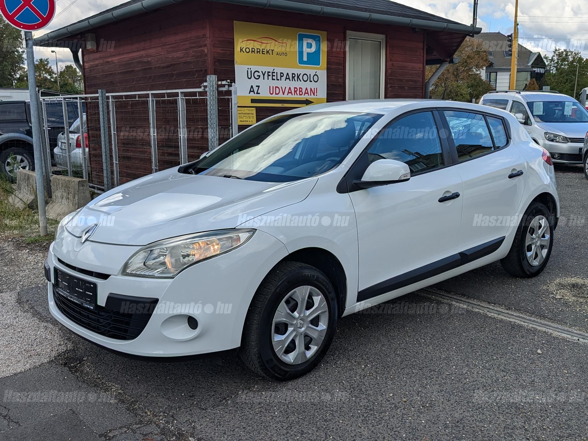 RENAULT MEGANE 2010/3 - 1