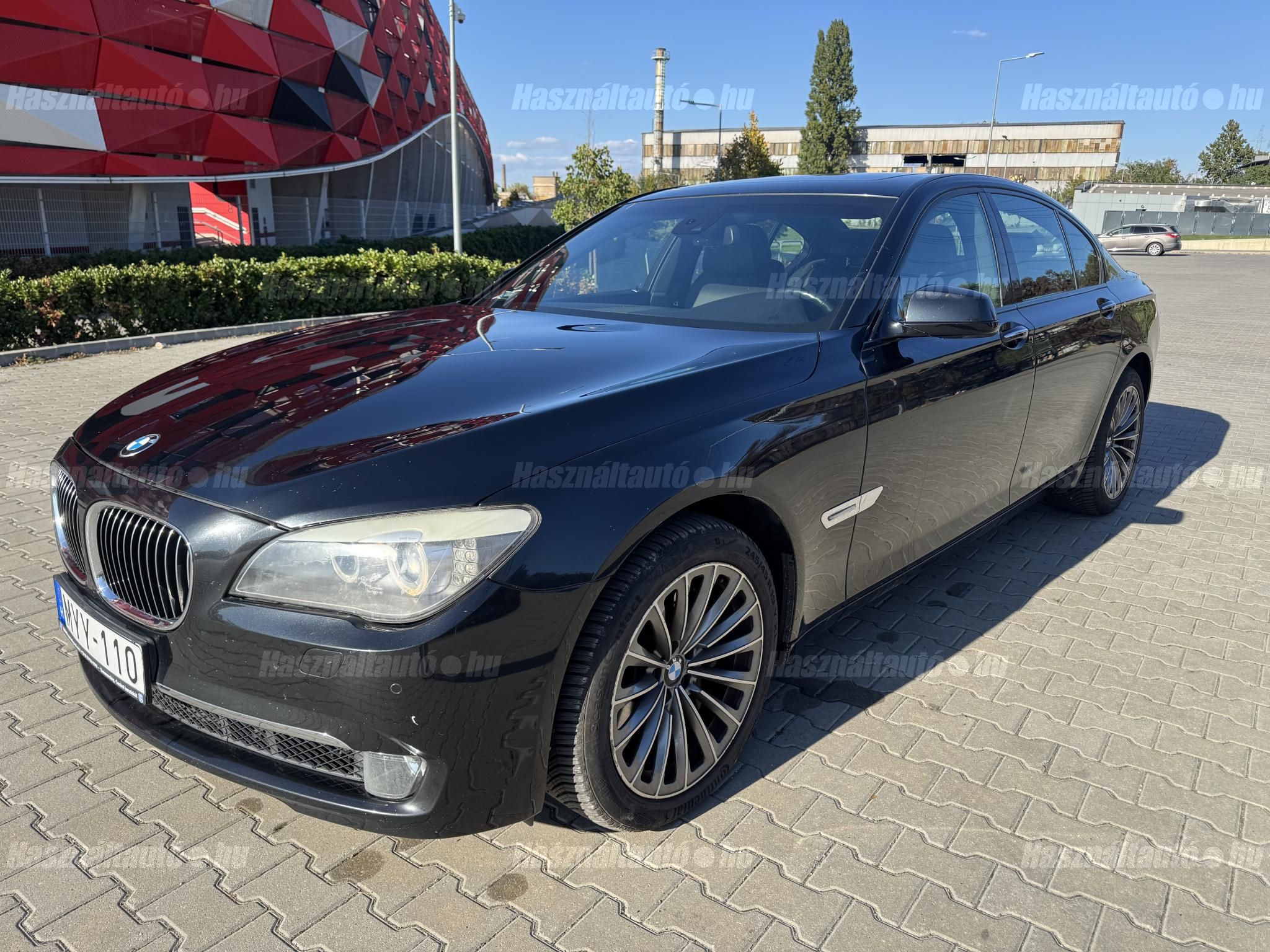 BMW 740 2012 - 1