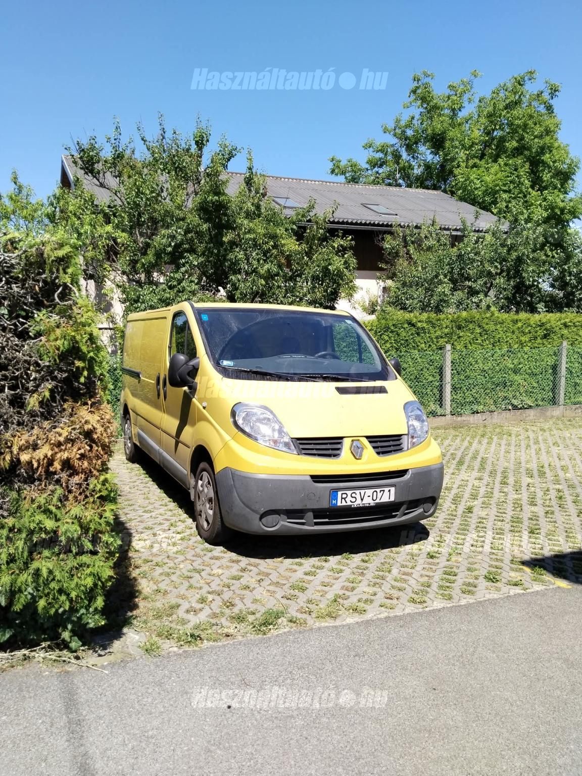 RENAULT TRAFIC 2012 - 1