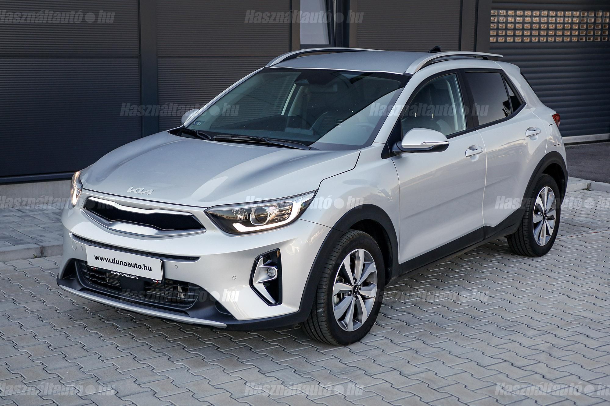 KIA STONIC 2024/7 - 1