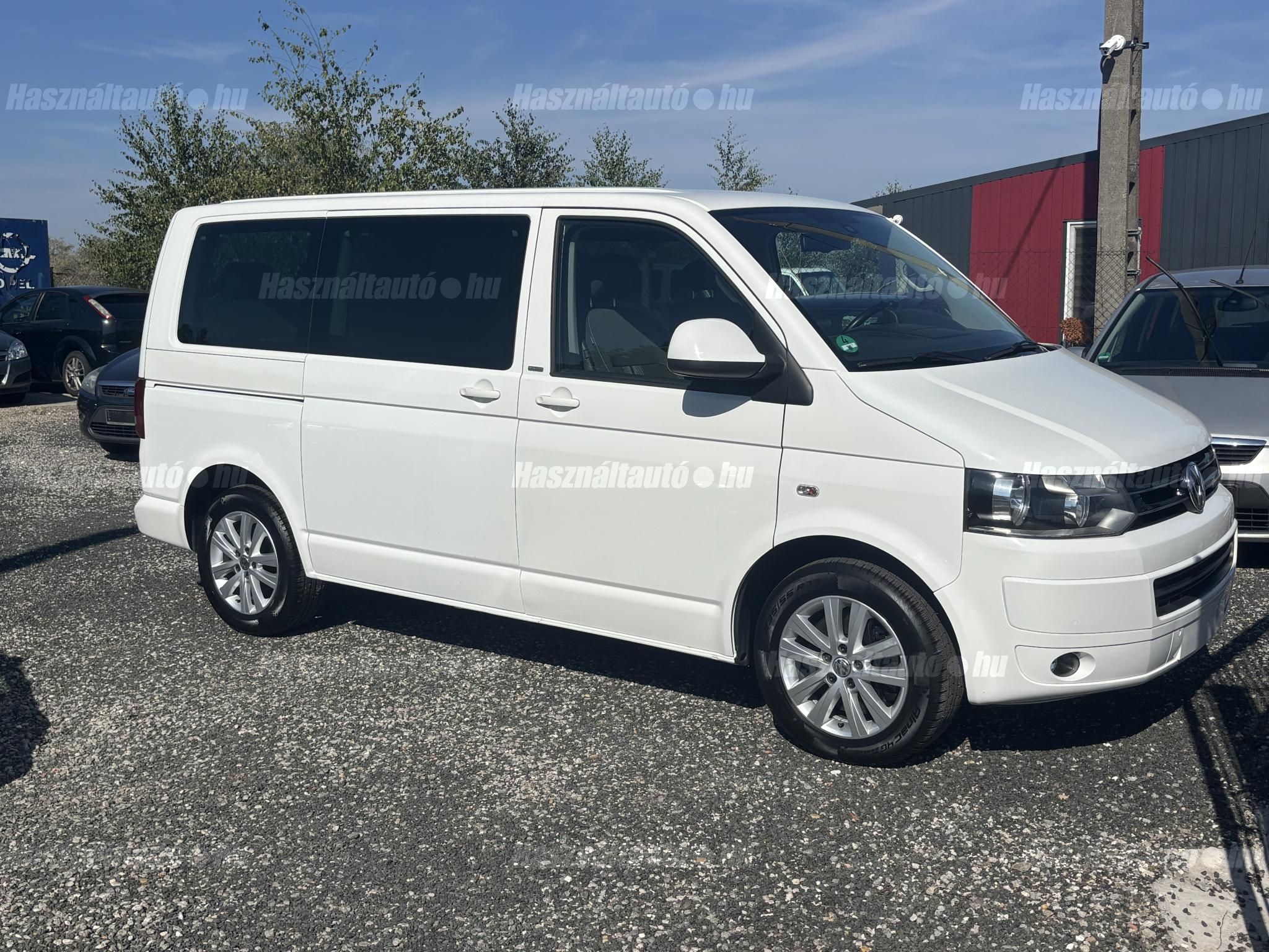 VOLKSWAGEN MULTIVAN 2012/3 - 1