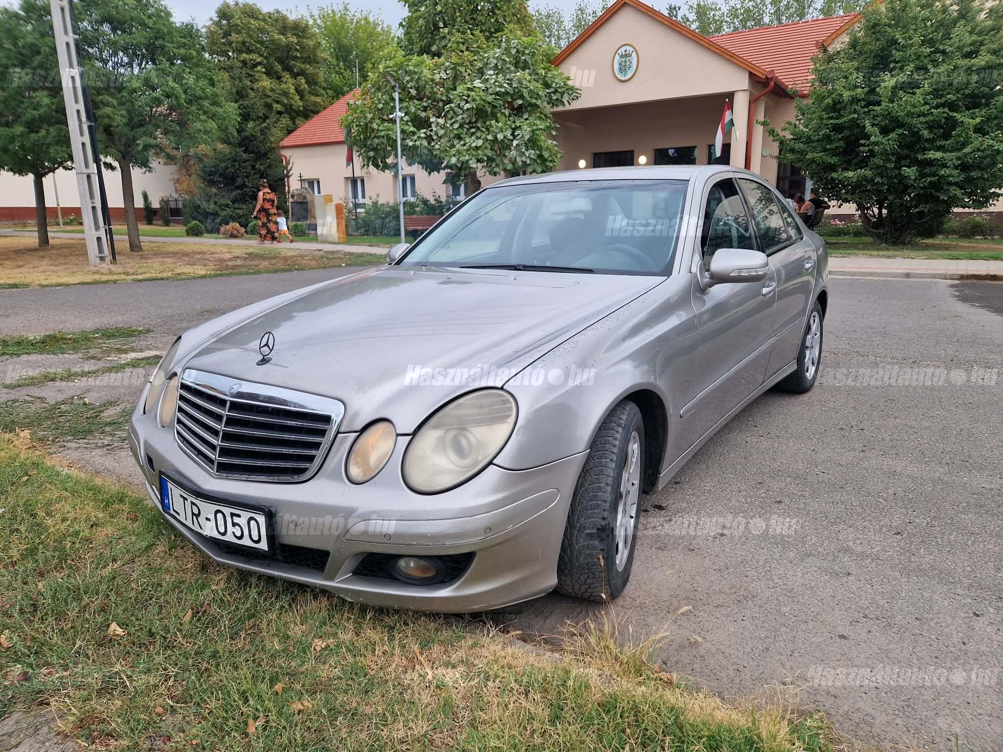 MERCEDES-BENZ E 200 2006/9 - 1