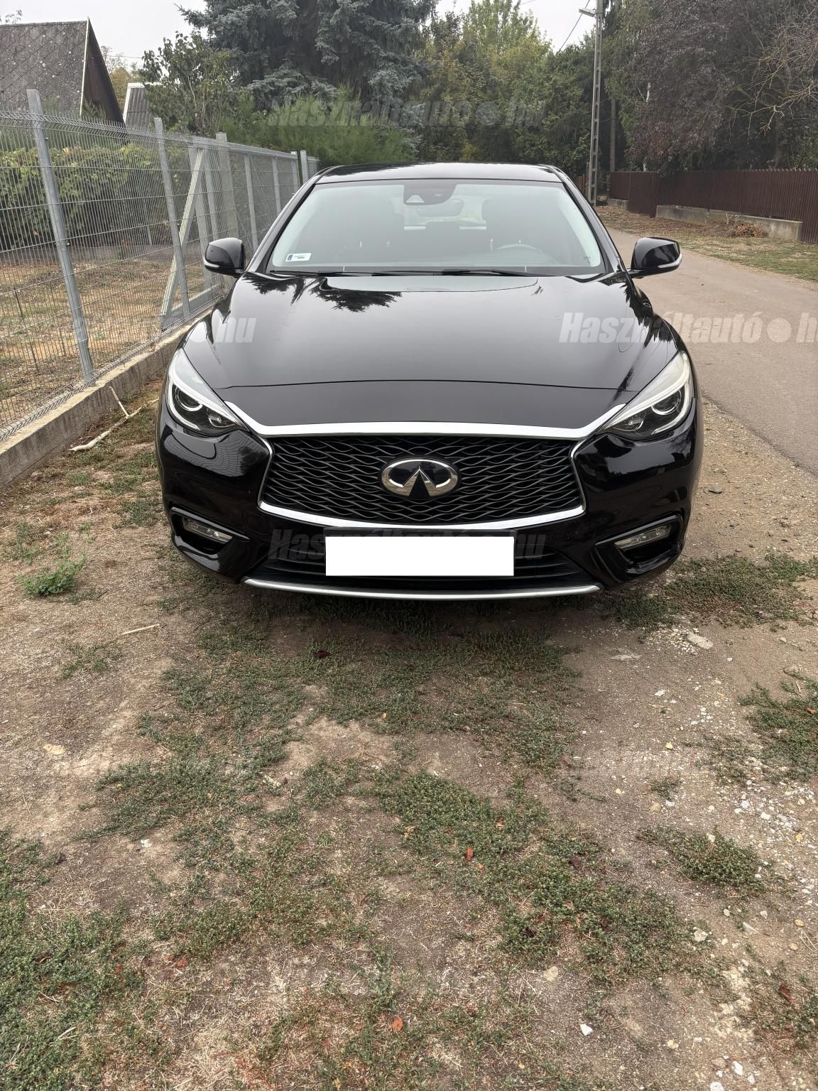 INFINITI Q30 2017/1 - 1