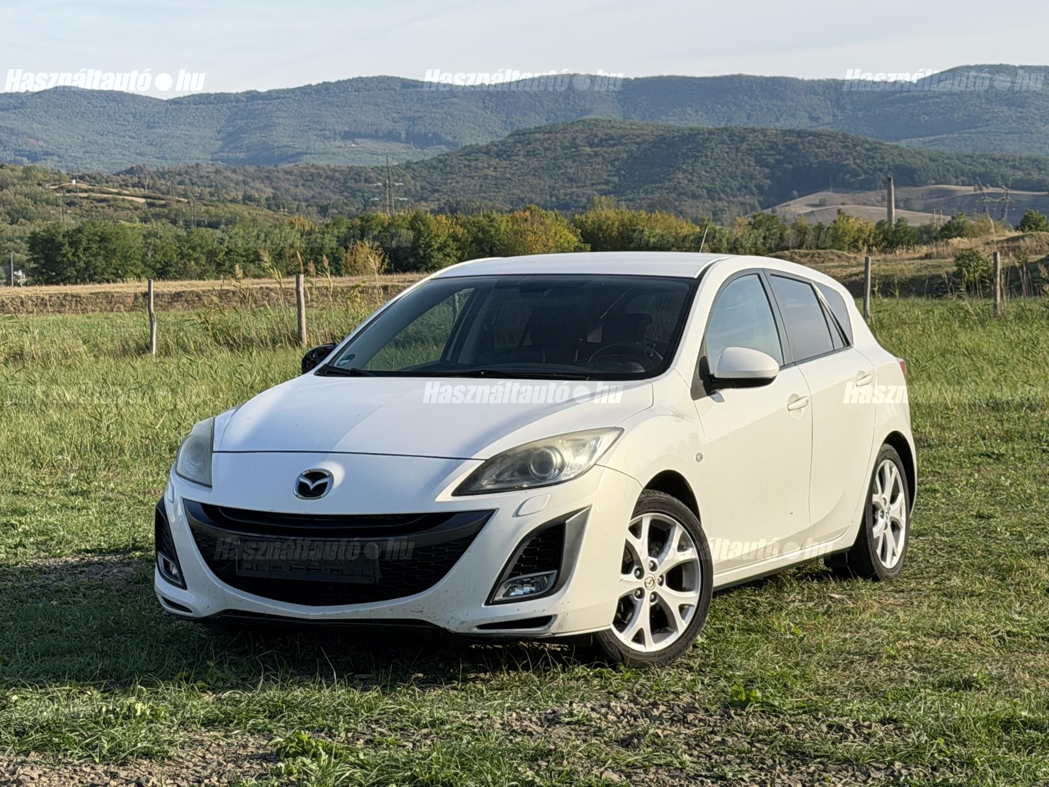 MAZDA 3 2010 - 1