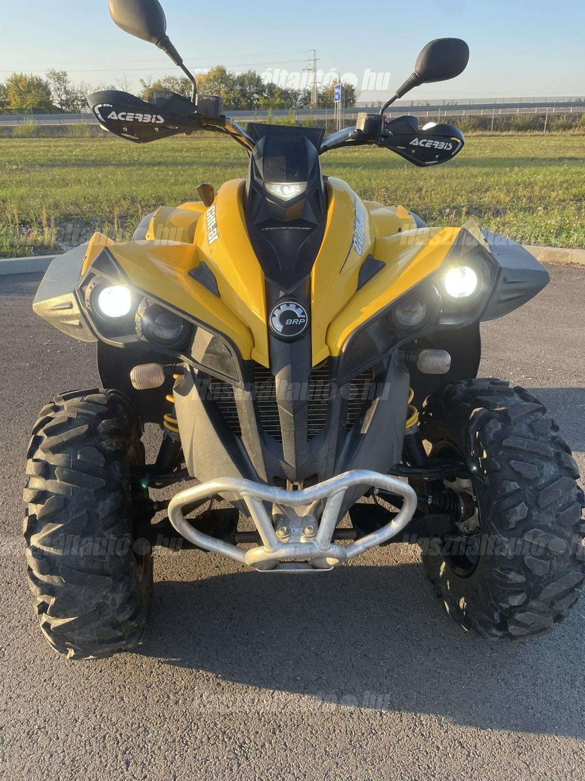 CAN-AM RENEGADE 2015 - 1