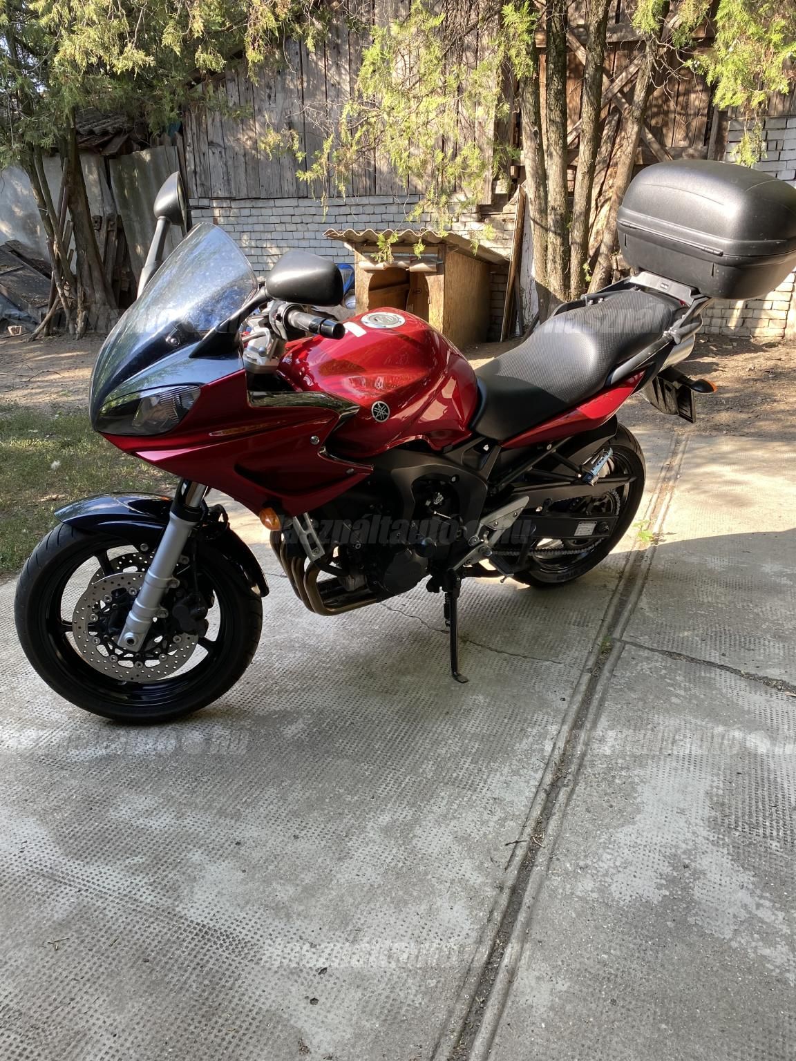 YAMAHA FZ6-S (FAZER) 2006 - 1