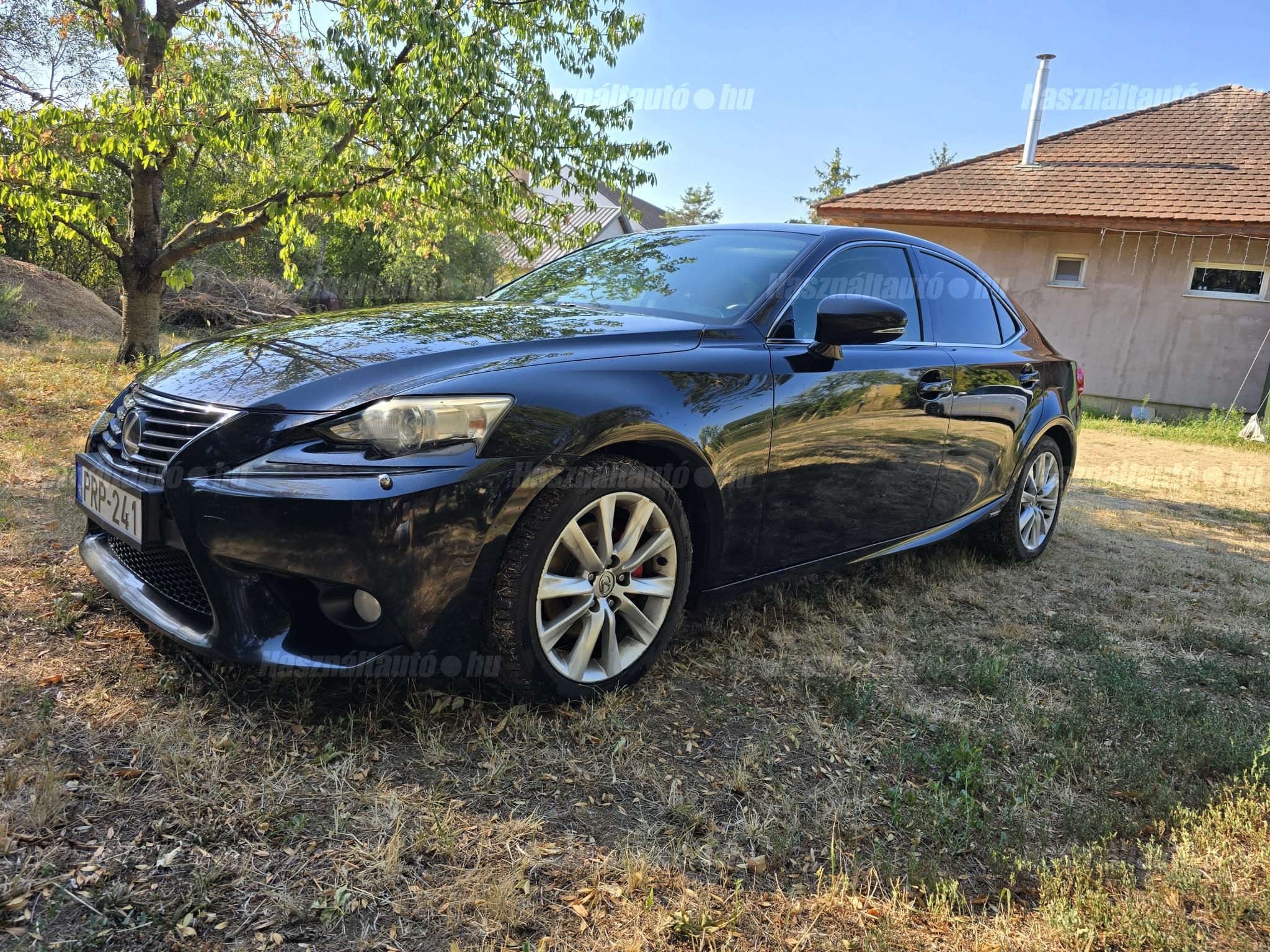 LEXUS IS 2013/8 - 1