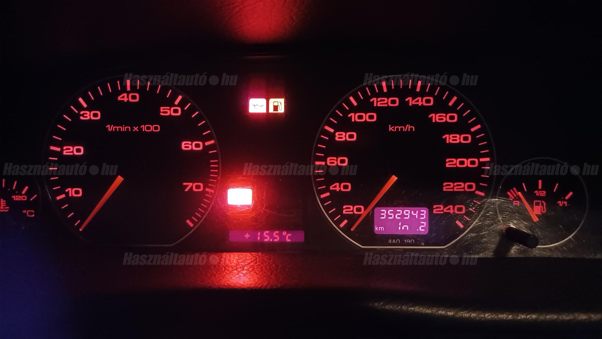 AUDI A6 1996/2 - 1