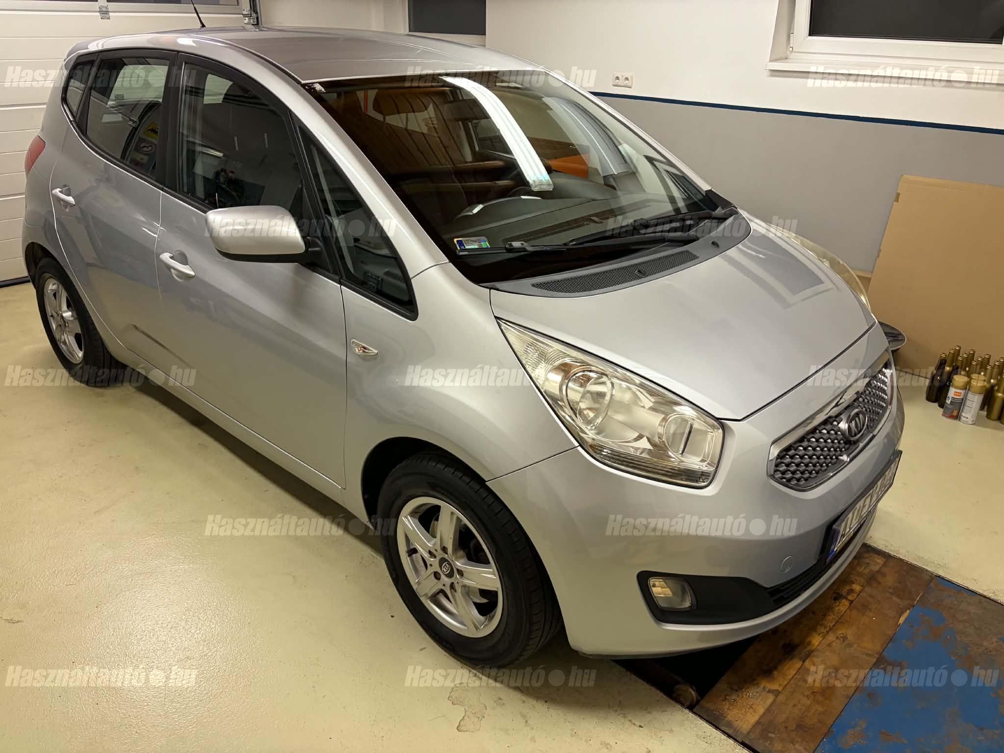 KIA VENGA 2010/8 - 1