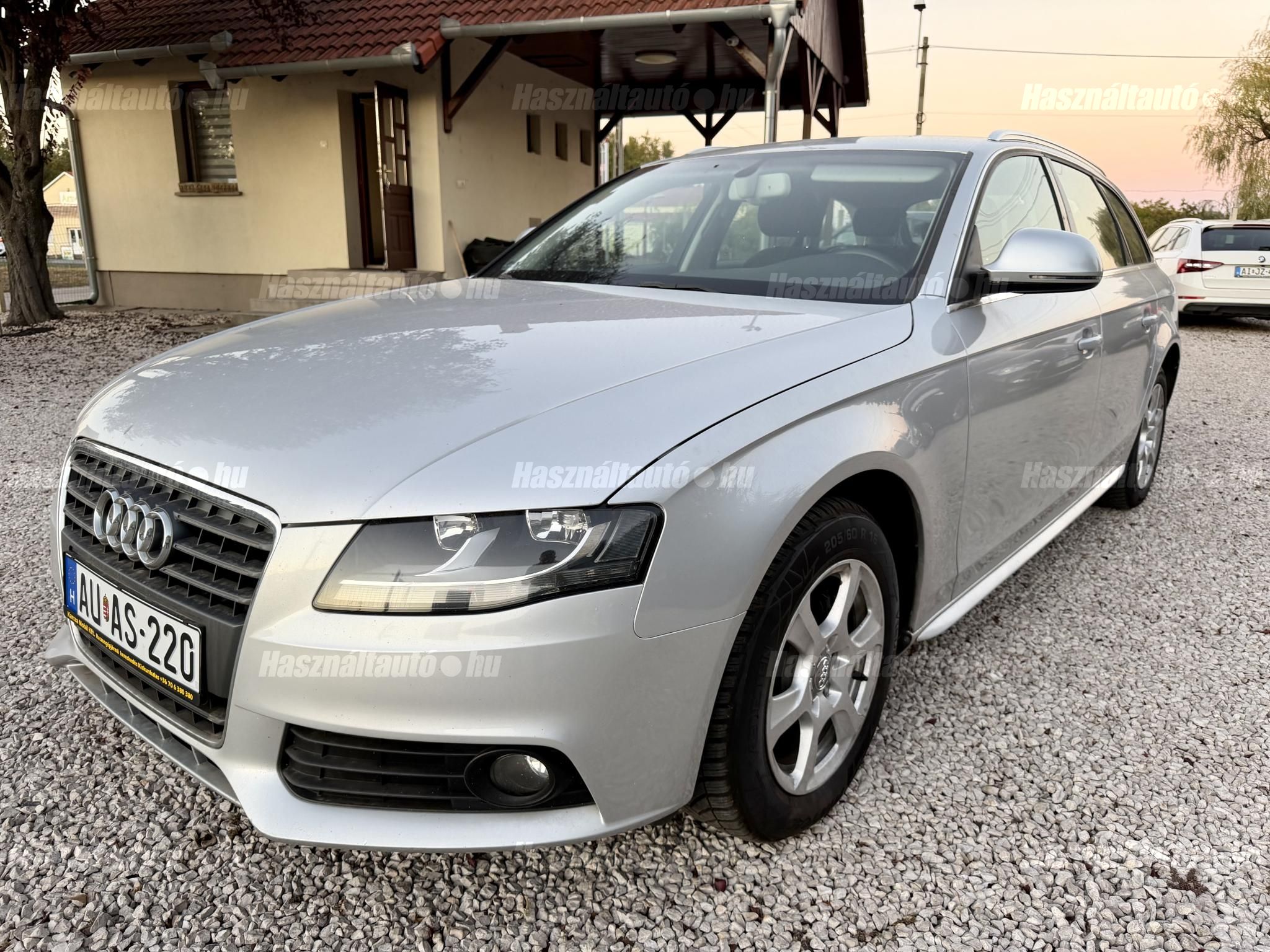 AUDI A4 2009 - 1