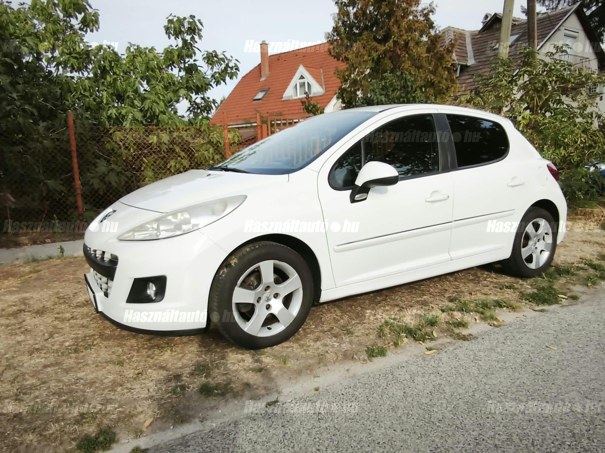 PEUGEOT 207 2012 - 1